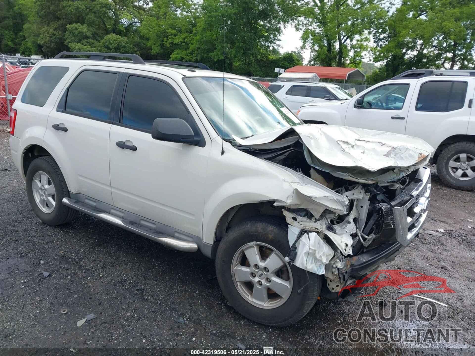 FORD ESCAPE 2009 - 1FMCU03759KC03621