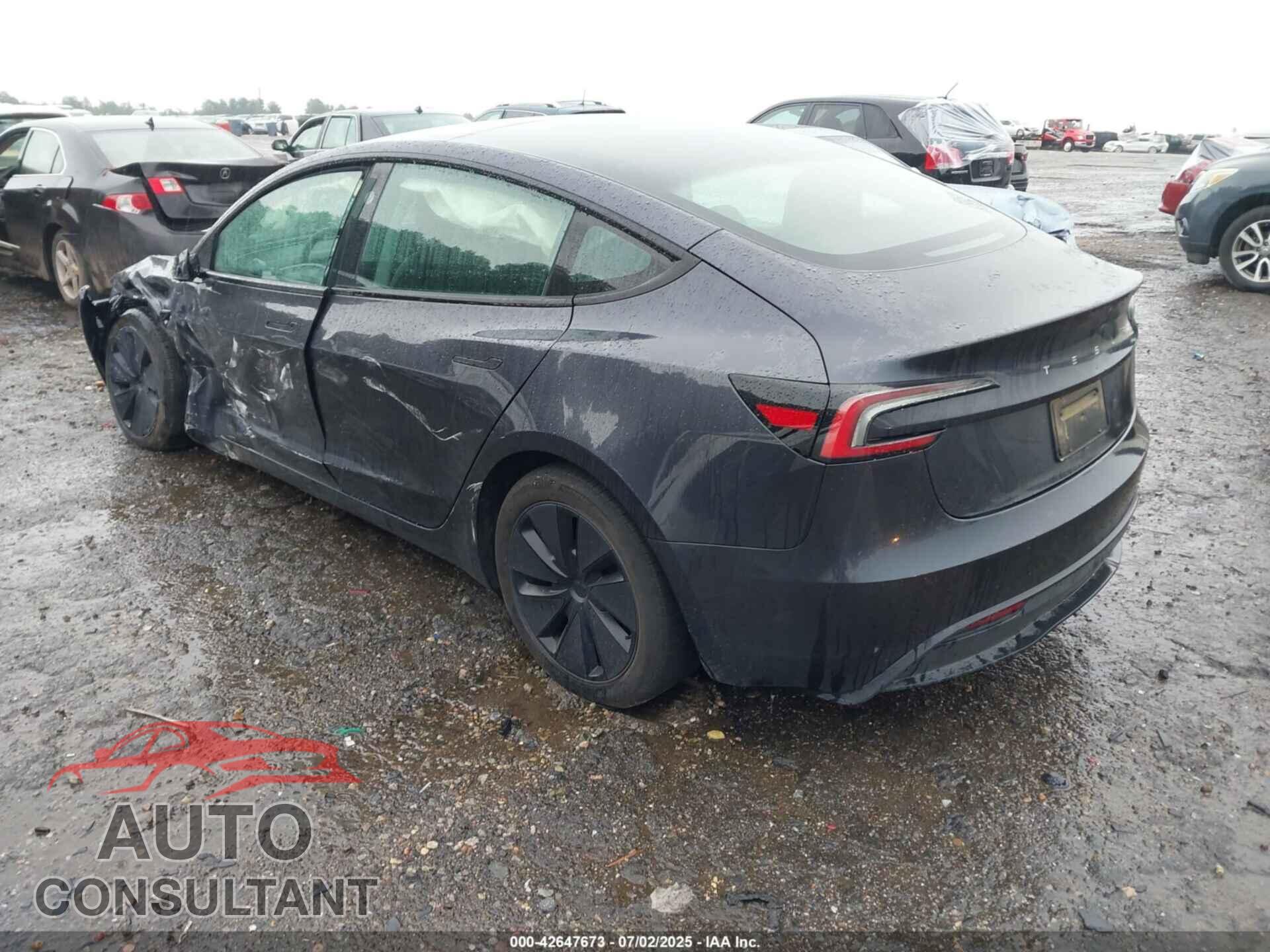 TESLA MODEL 3 2024 - 5YJ3E1EA8RF789566