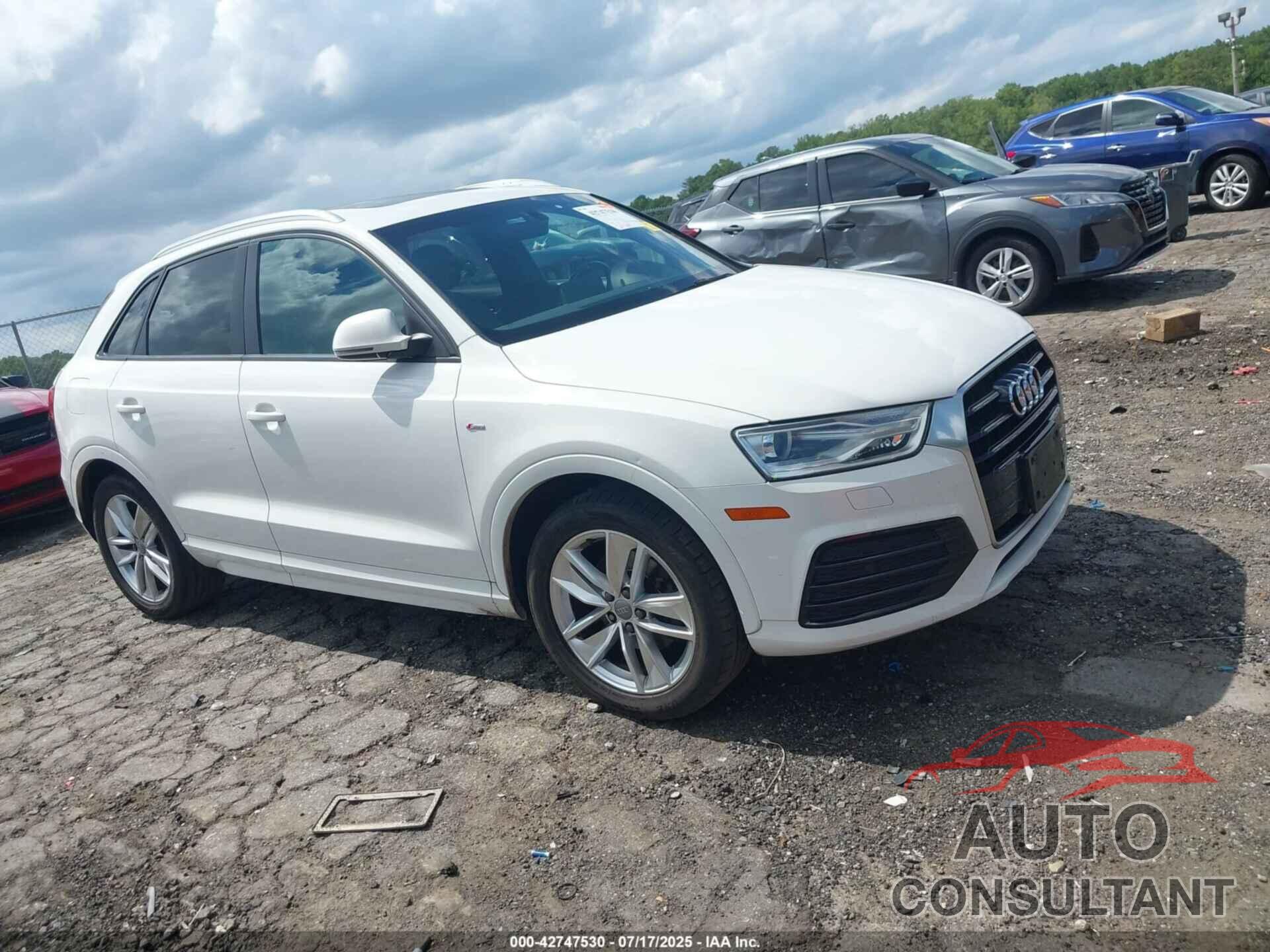 AUDI Q3 2018 - WA1BCCFS1JR012255
