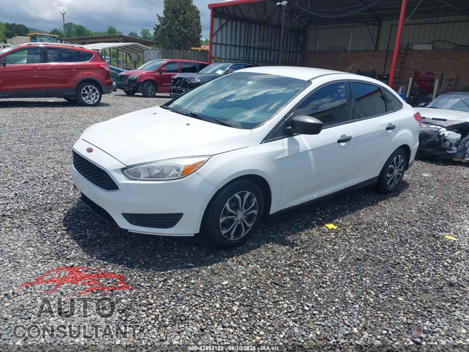 FORD FOCUS 2015 - 1FADP3E2XFL224267