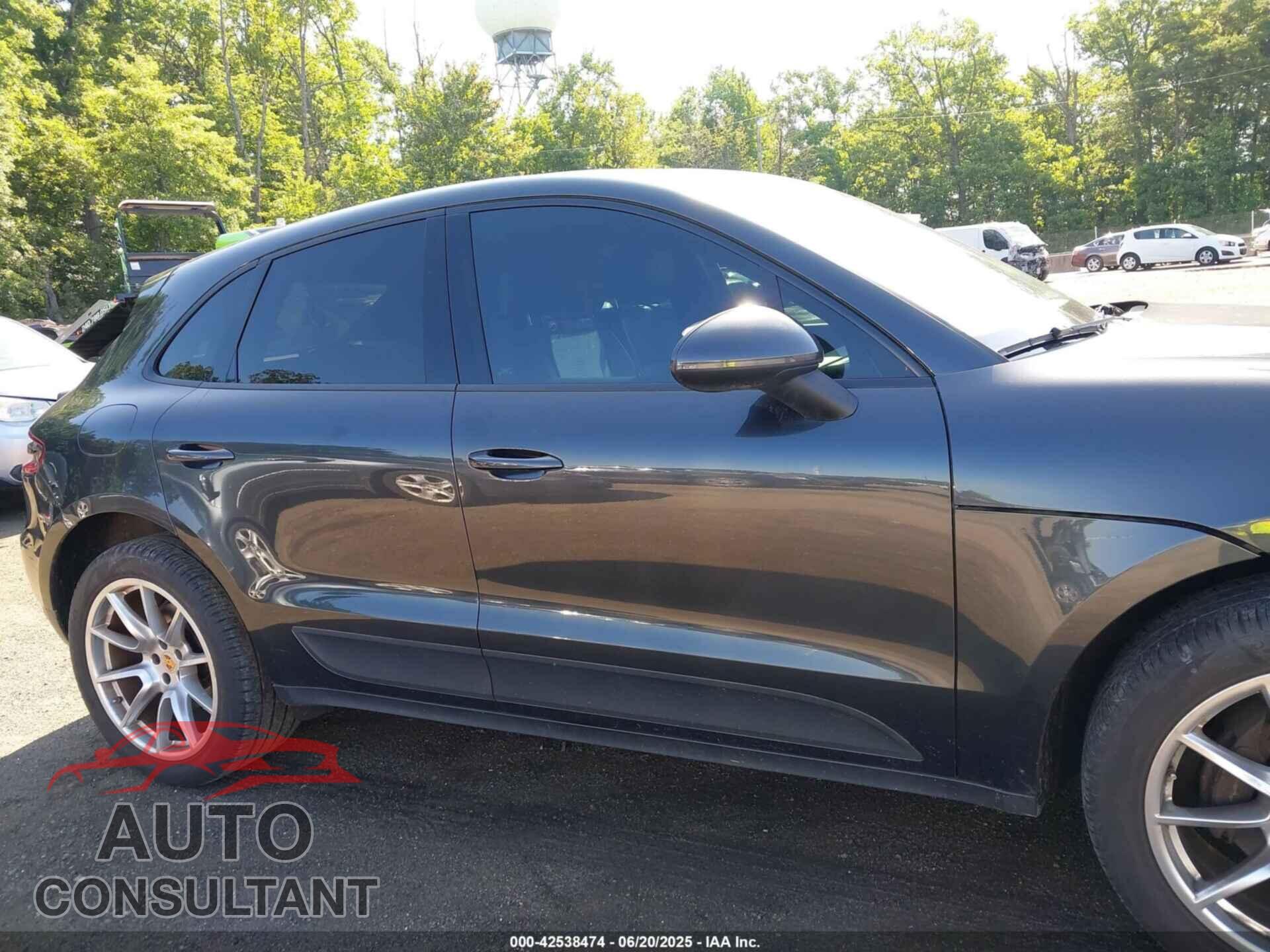 PORSCHE MACAN 2017 - WP1AA2A57HLB08180