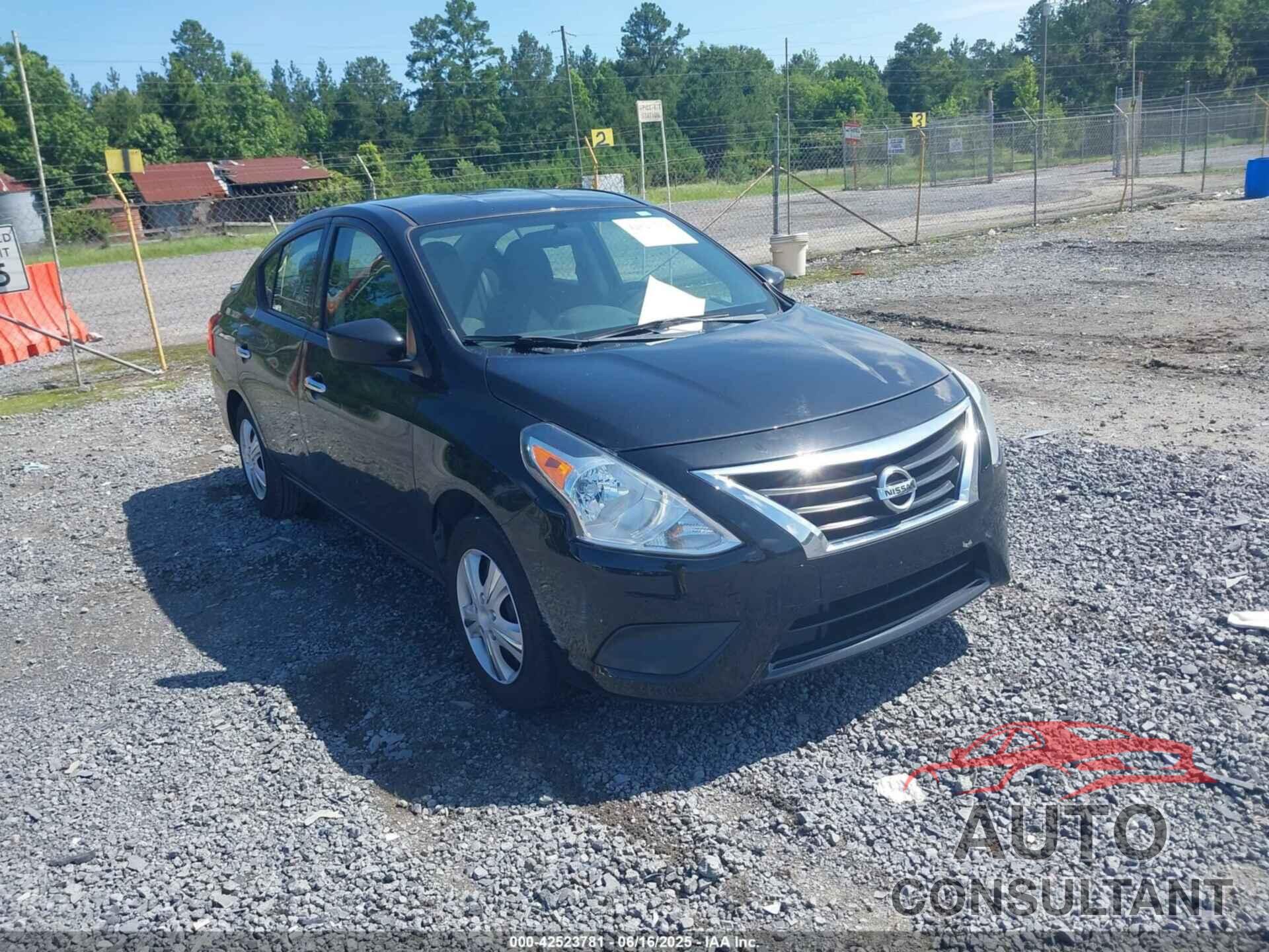 NISSAN VERSA 2018 - 3N1CN7AP4JL859019