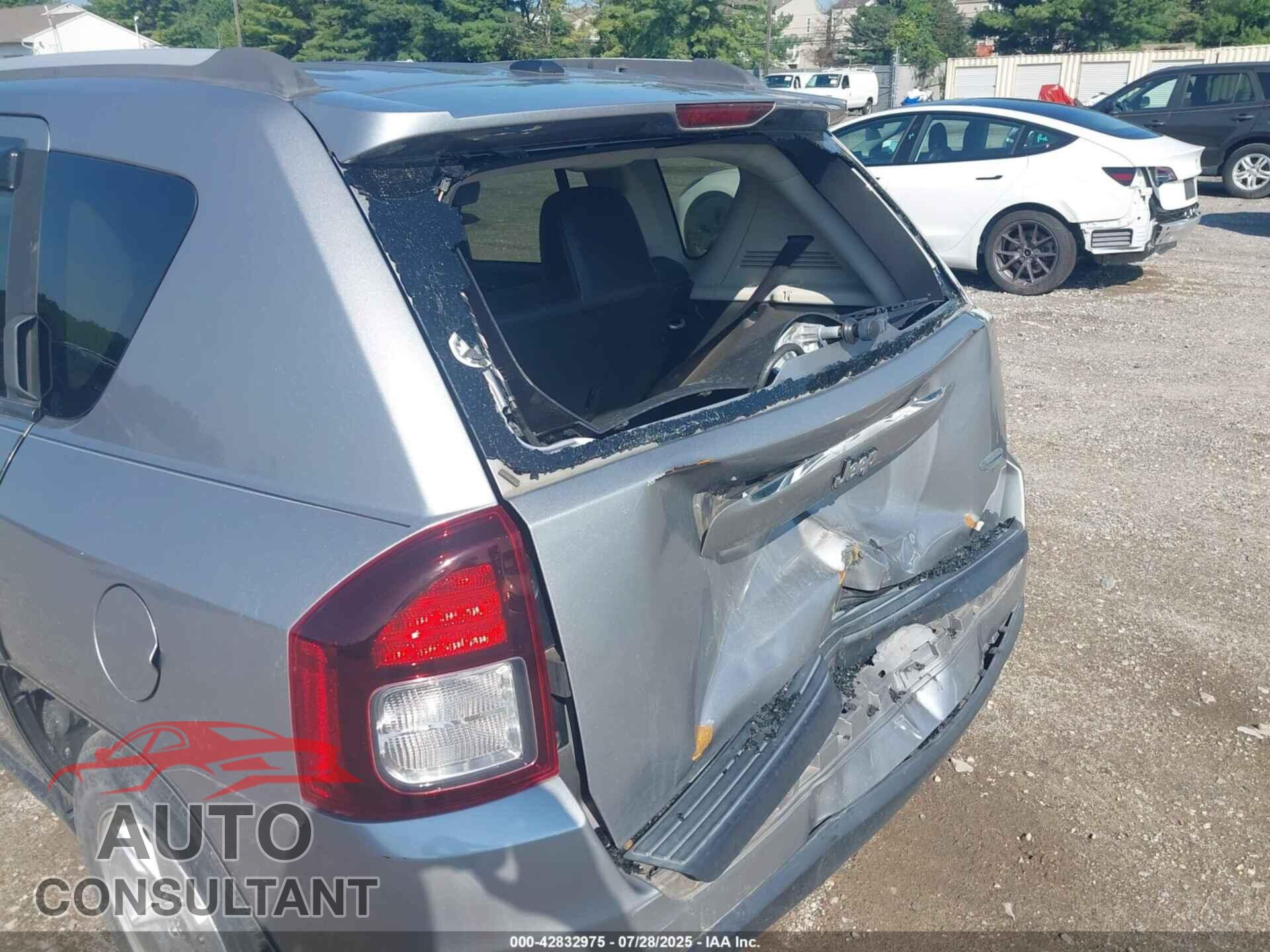 JEEP COMPASS 2016 - 1C4NJCEA5GD652010