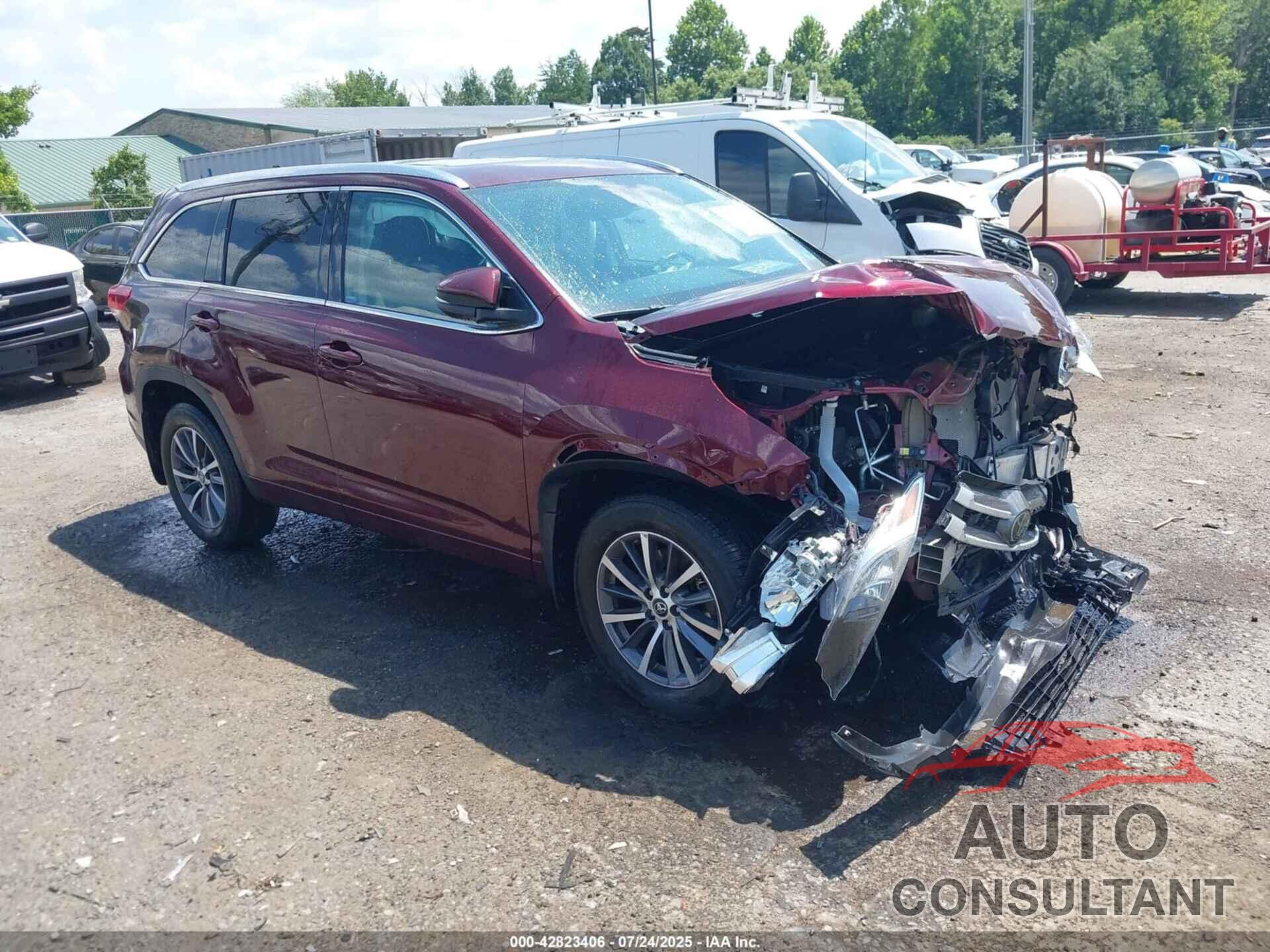TOYOTA HIGHLANDER 2018 - 5TDJZRFH8JS861176