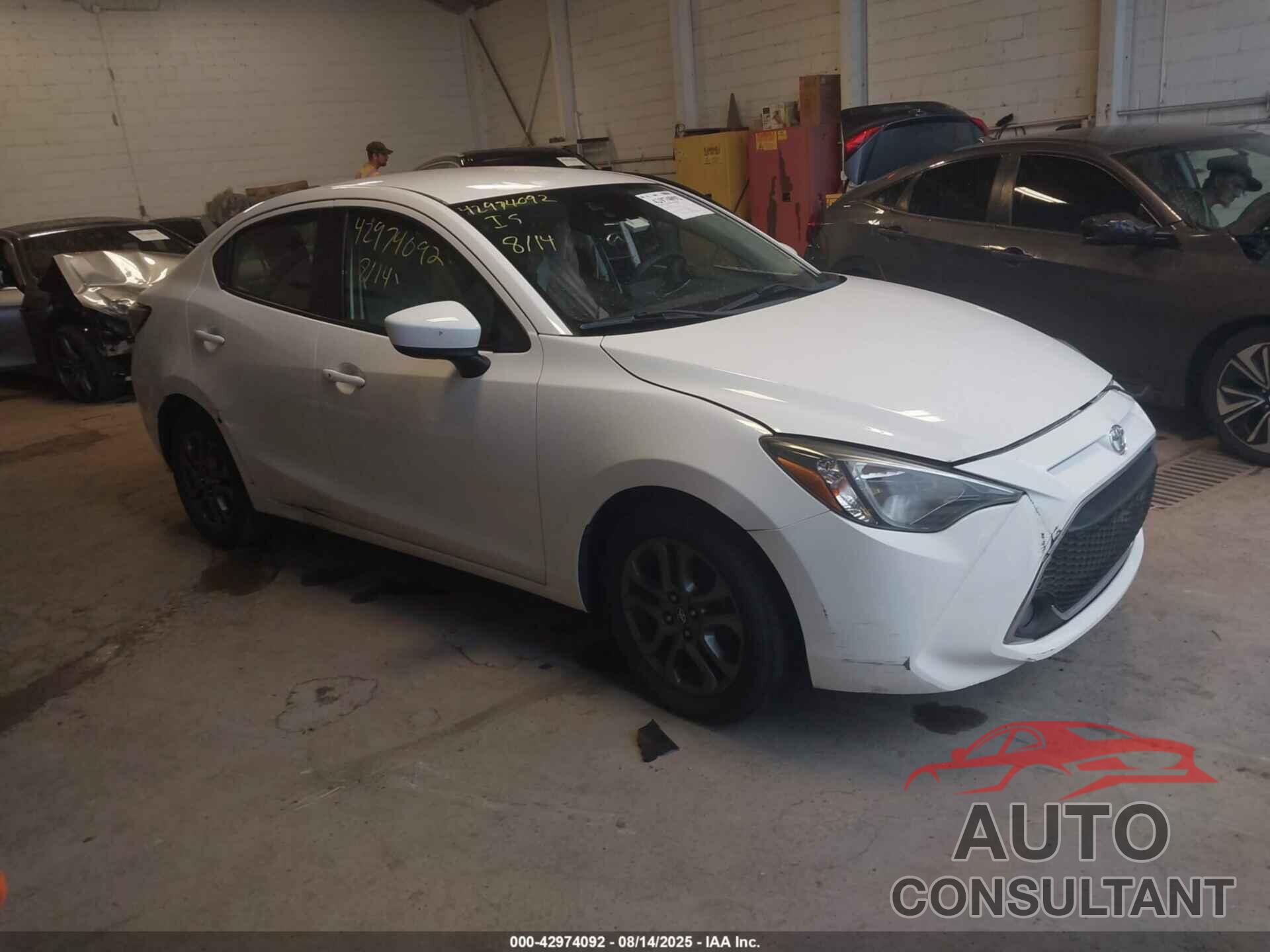 TOYOTA YARIS 2019 - 3MYDLBYV9KY522558