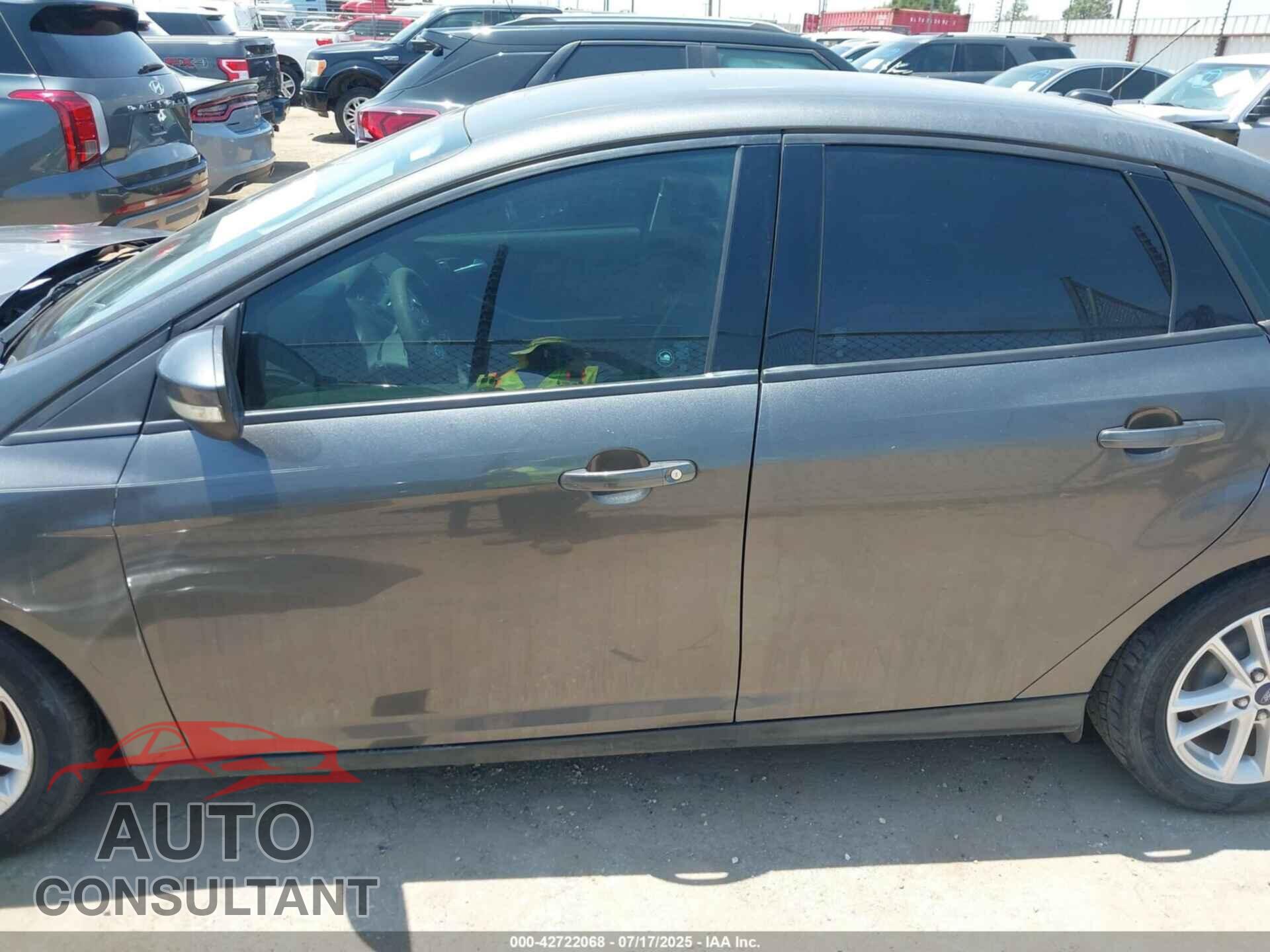 FORD FOCUS 2015 - 1FADP3F22FL368460