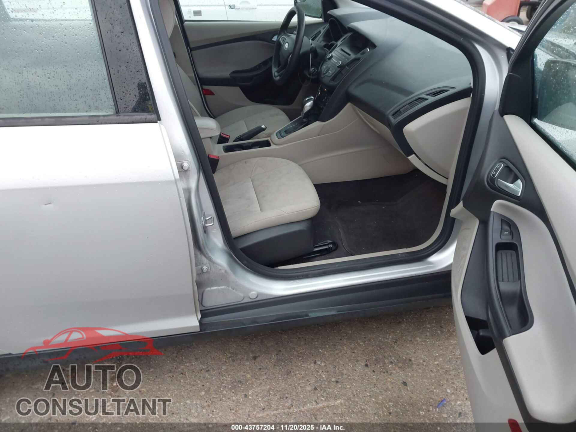 FORD FOCUS 2016 - 1FADP3F23GL355878