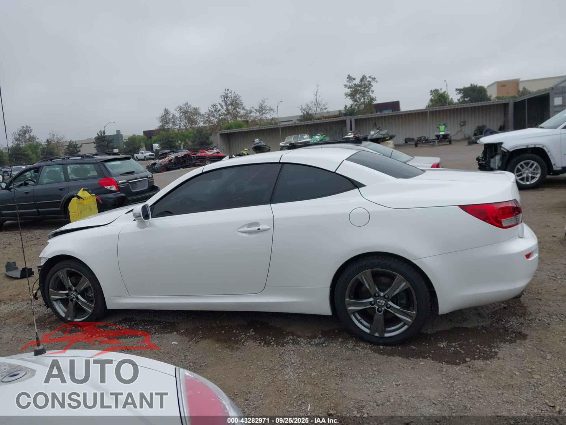 LEXUS IS 250C 2014 - JTHFF2C2XE2531704