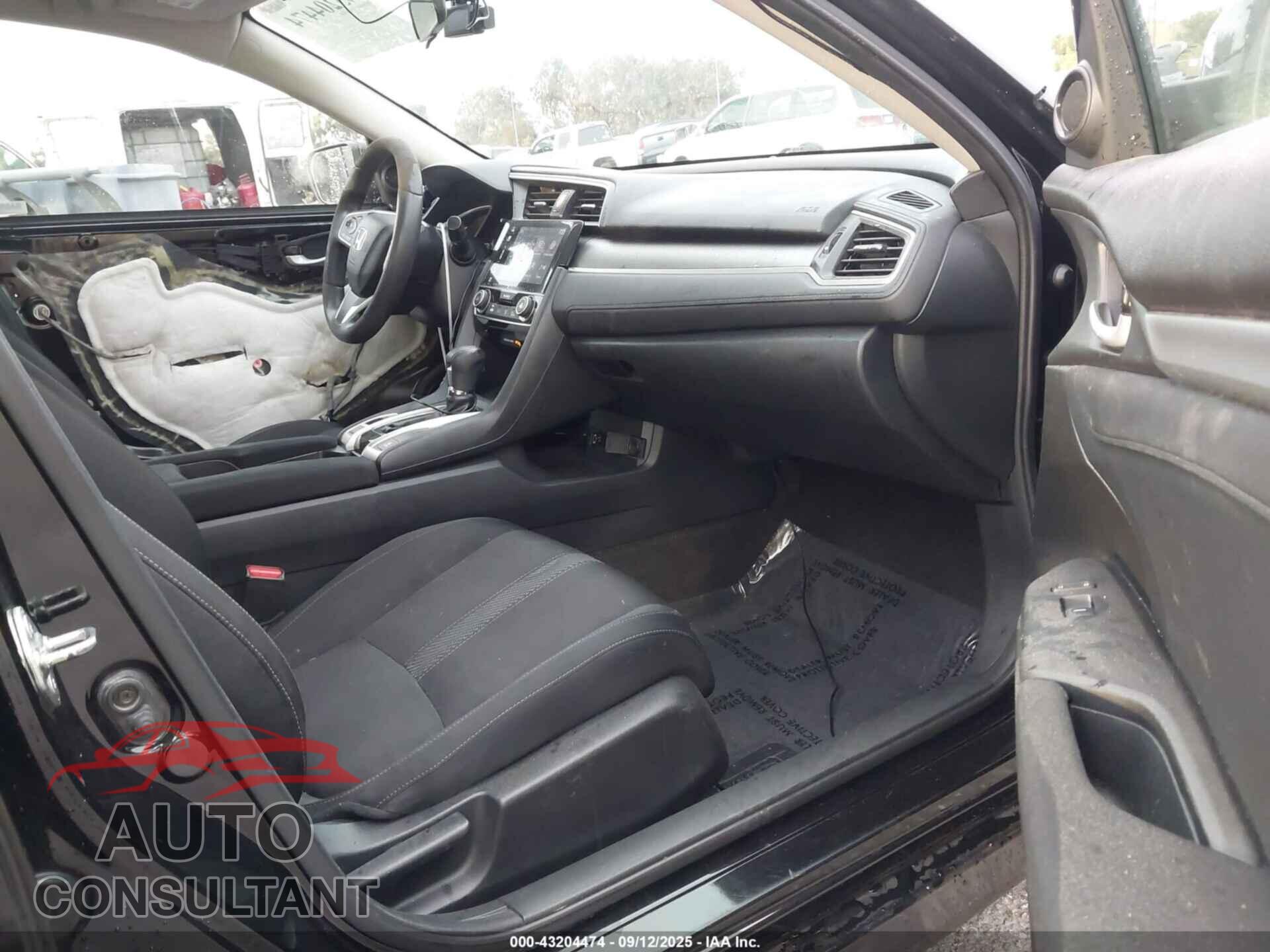 HONDA CIVIC 2017 - 2HGFC2F70HH531225