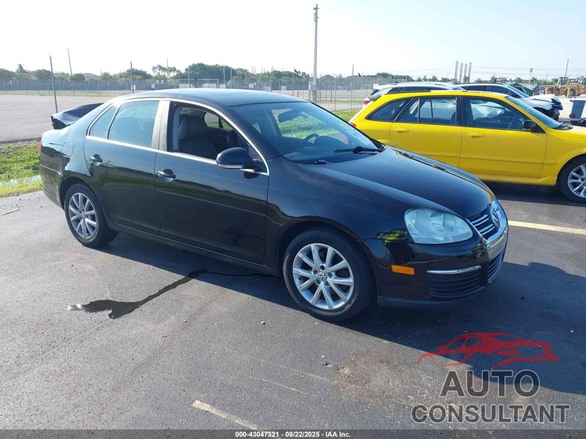 VOLKSWAGEN JETTA 2010 - 3VWRX7AJ2AM060635