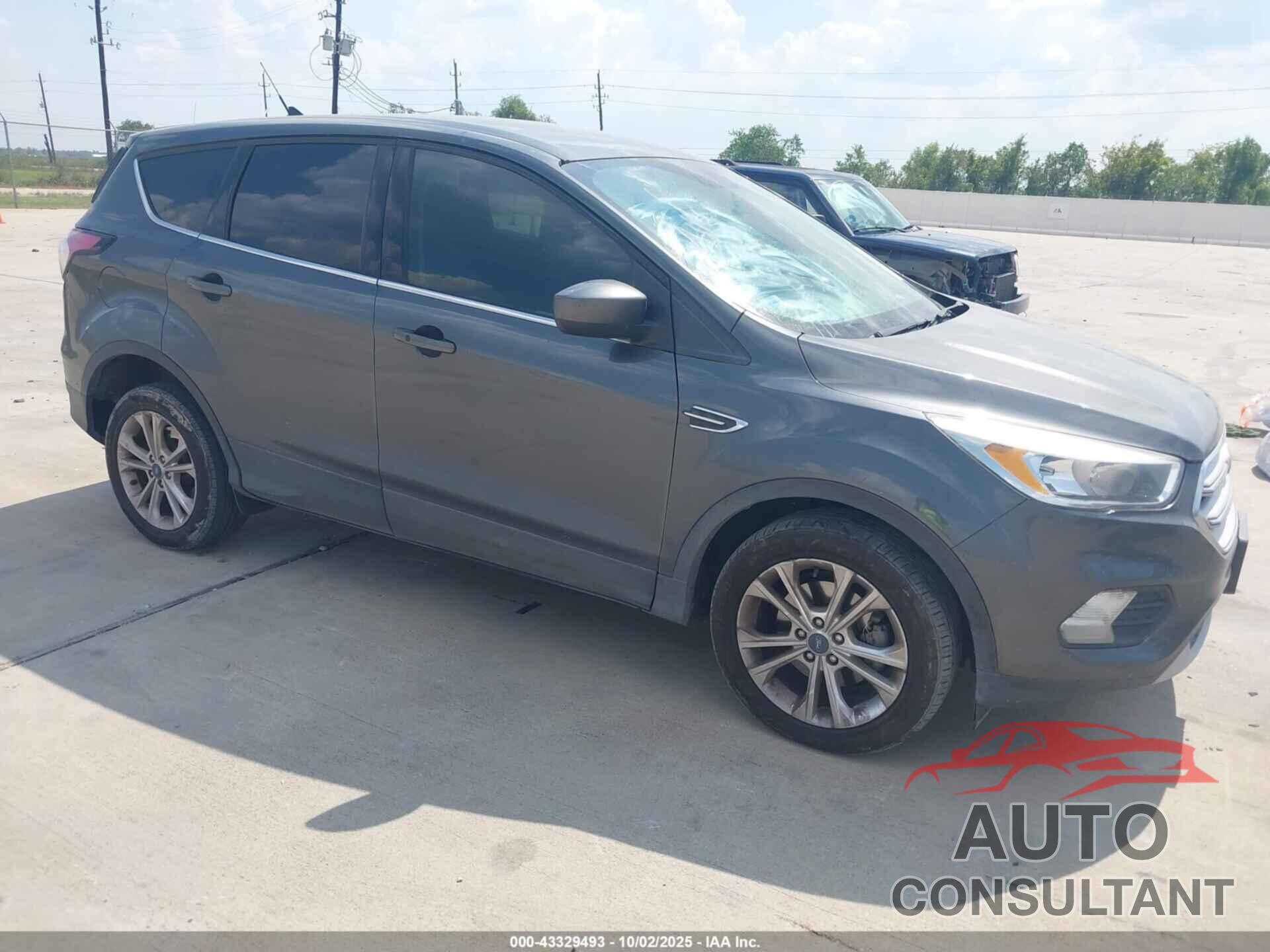 FORD ESCAPE 2019 - 1FMCU0GD8KUA53594