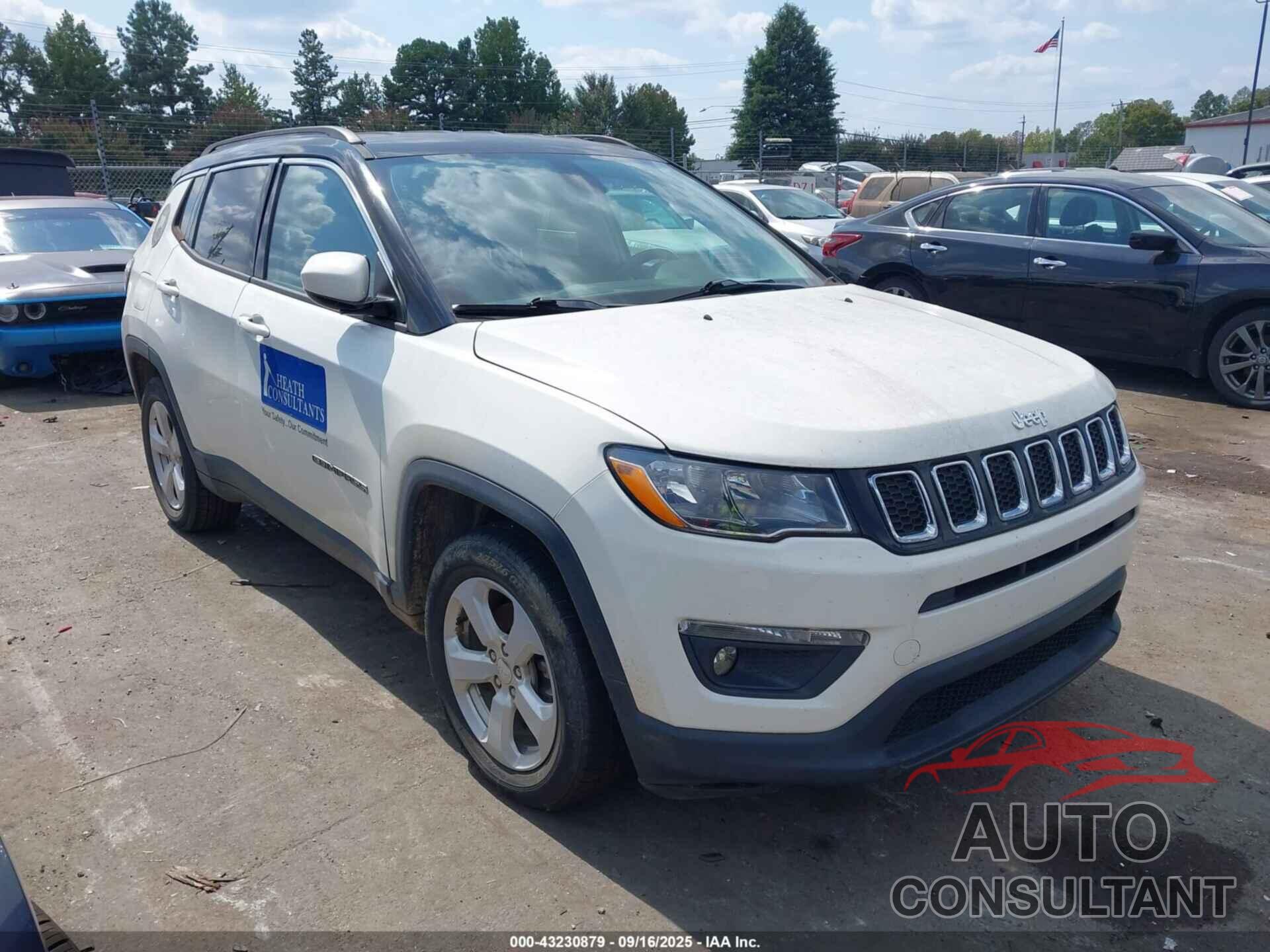 JEEP COMPASS 2018 - 3C4NJCBB0JT300094