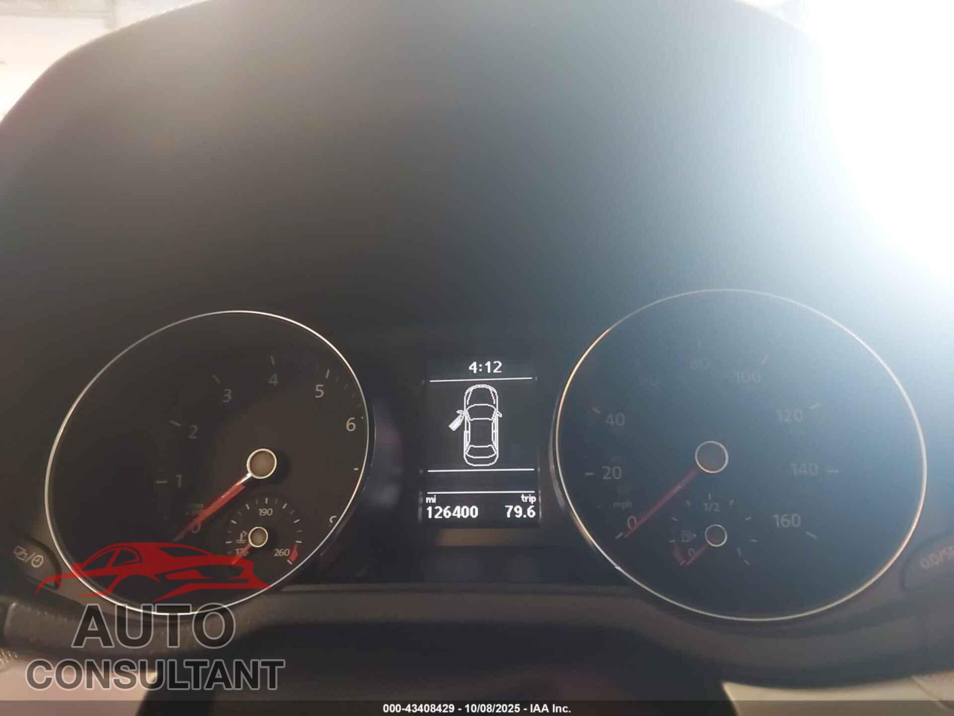 VOLKSWAGEN PASSAT 2017 - 1VWAT7A30HC007146