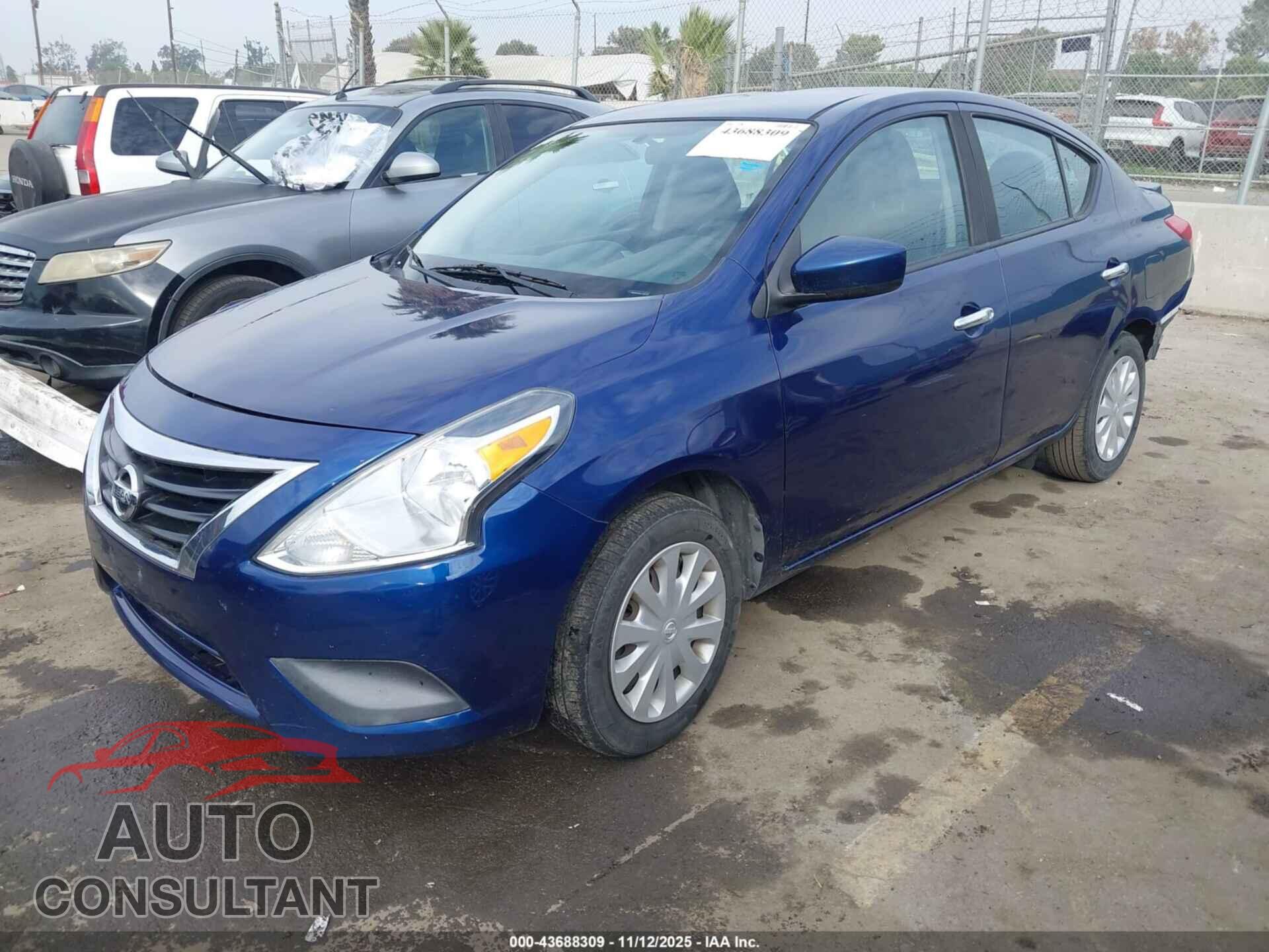 NISSAN VERSA 2018 - 3N1CN7AP2JL856488