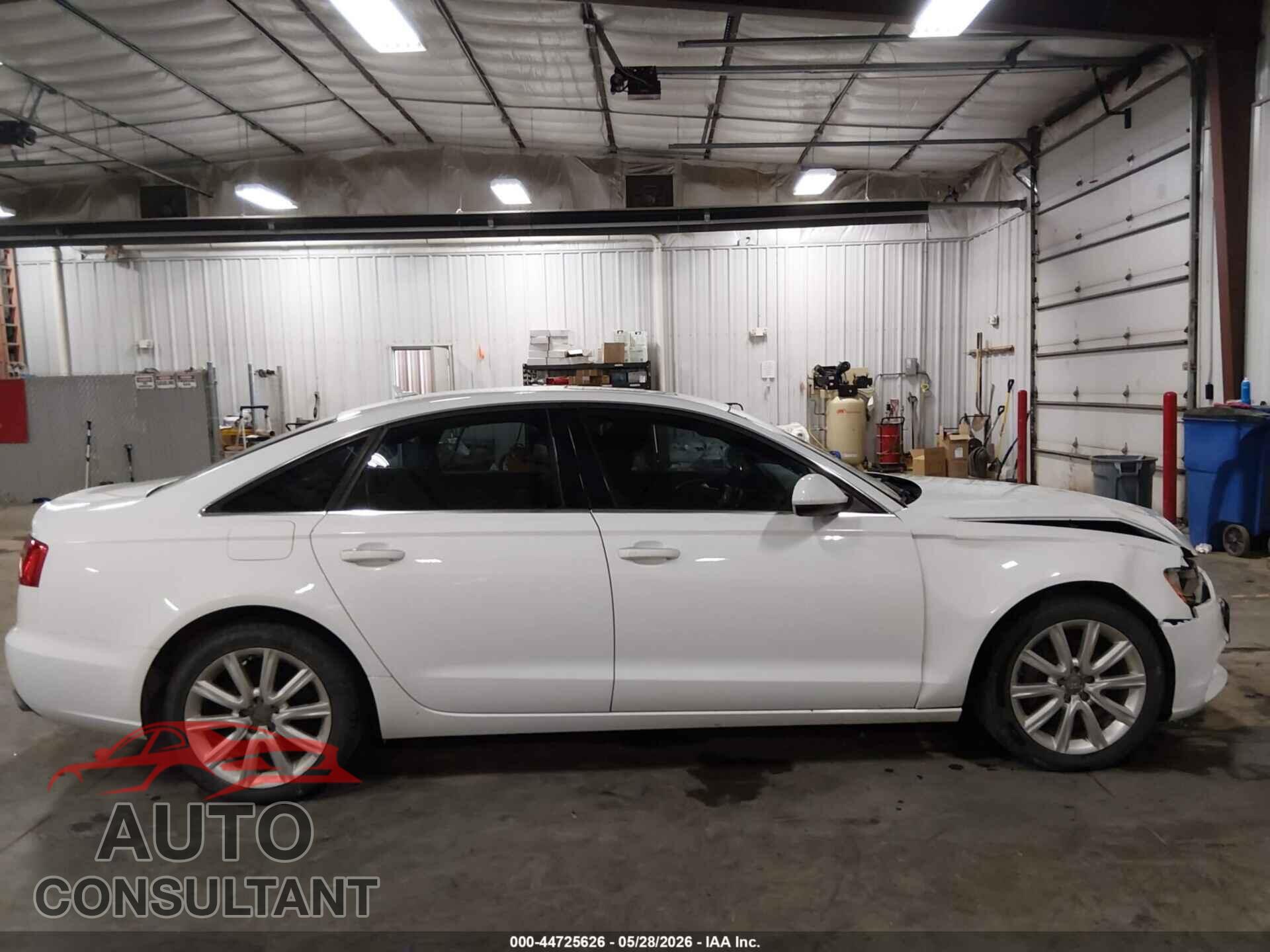AUDI A6 2013 - WAUGFAFC8DN058156