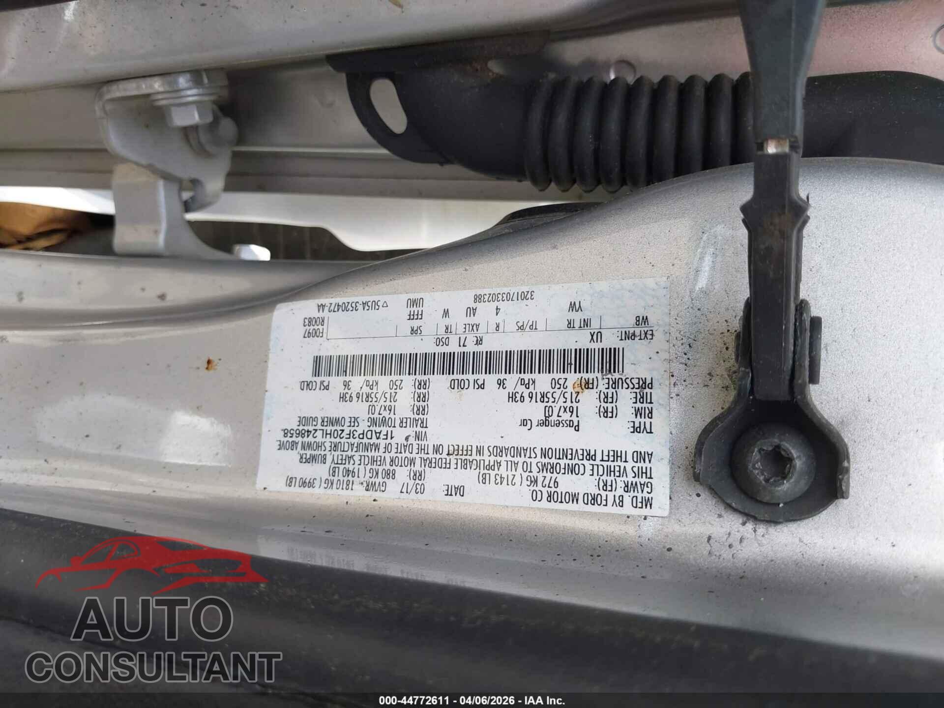 FORD FOCUS 2017 - 1FADP3F20HL248658