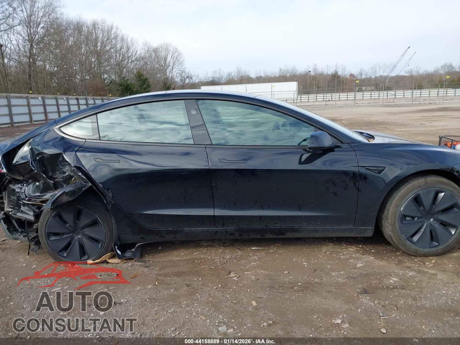 TESLA MODEL 3 2025 - 5YJ3E1EA2SF937796