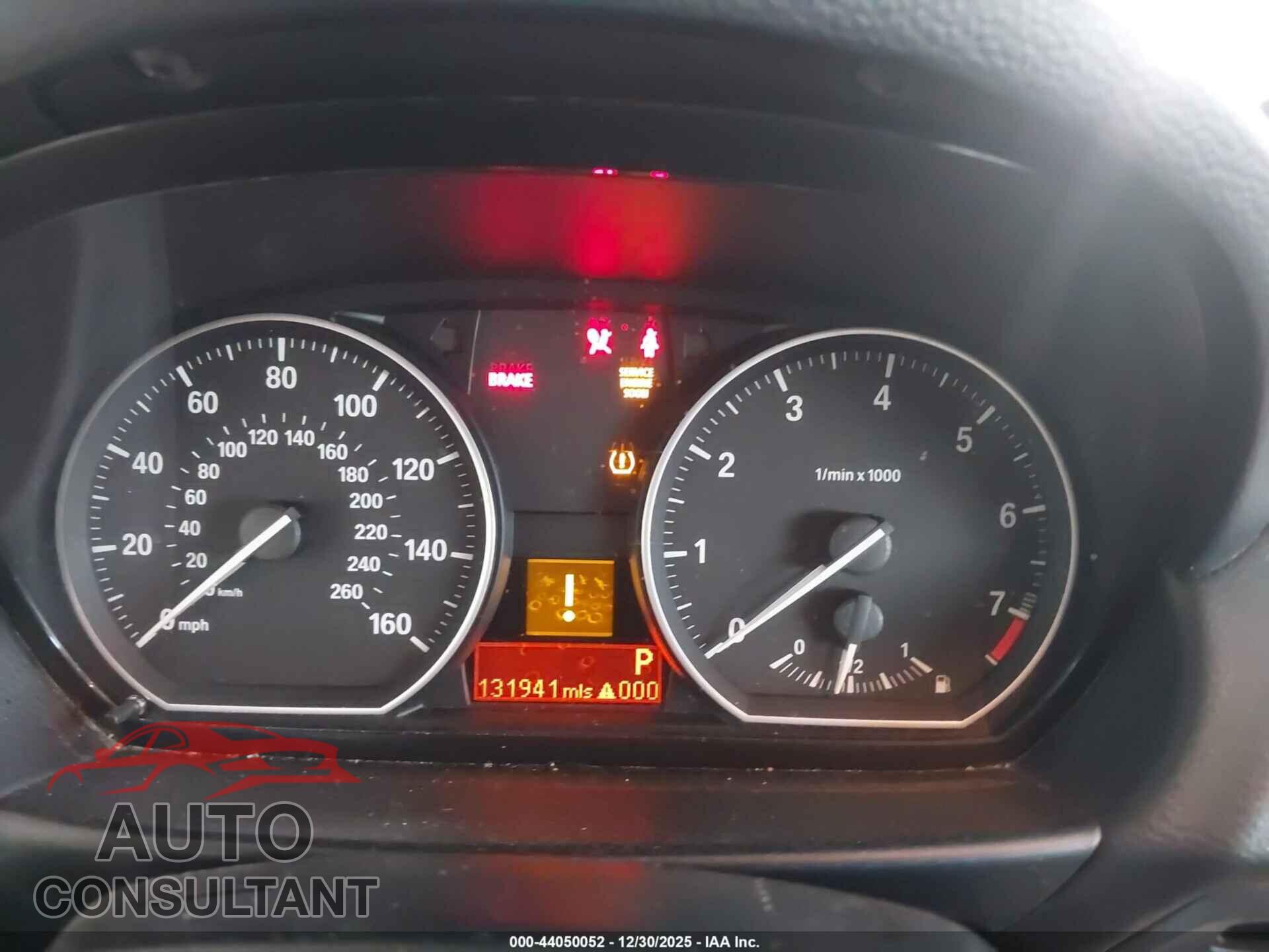 BMW 128I 2013 - WBAUL7C50DVU09856