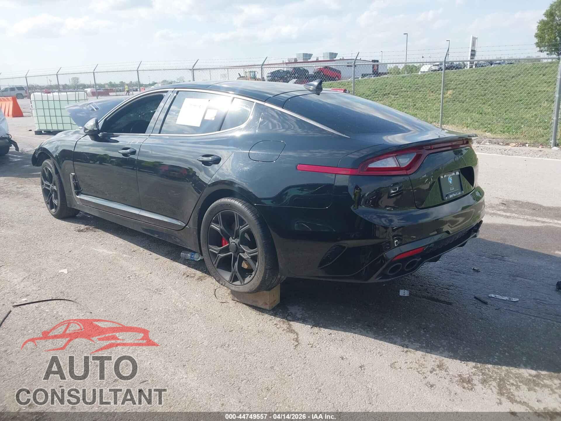 KIA STINGER 2018 - KNAE45LC8J6029013
