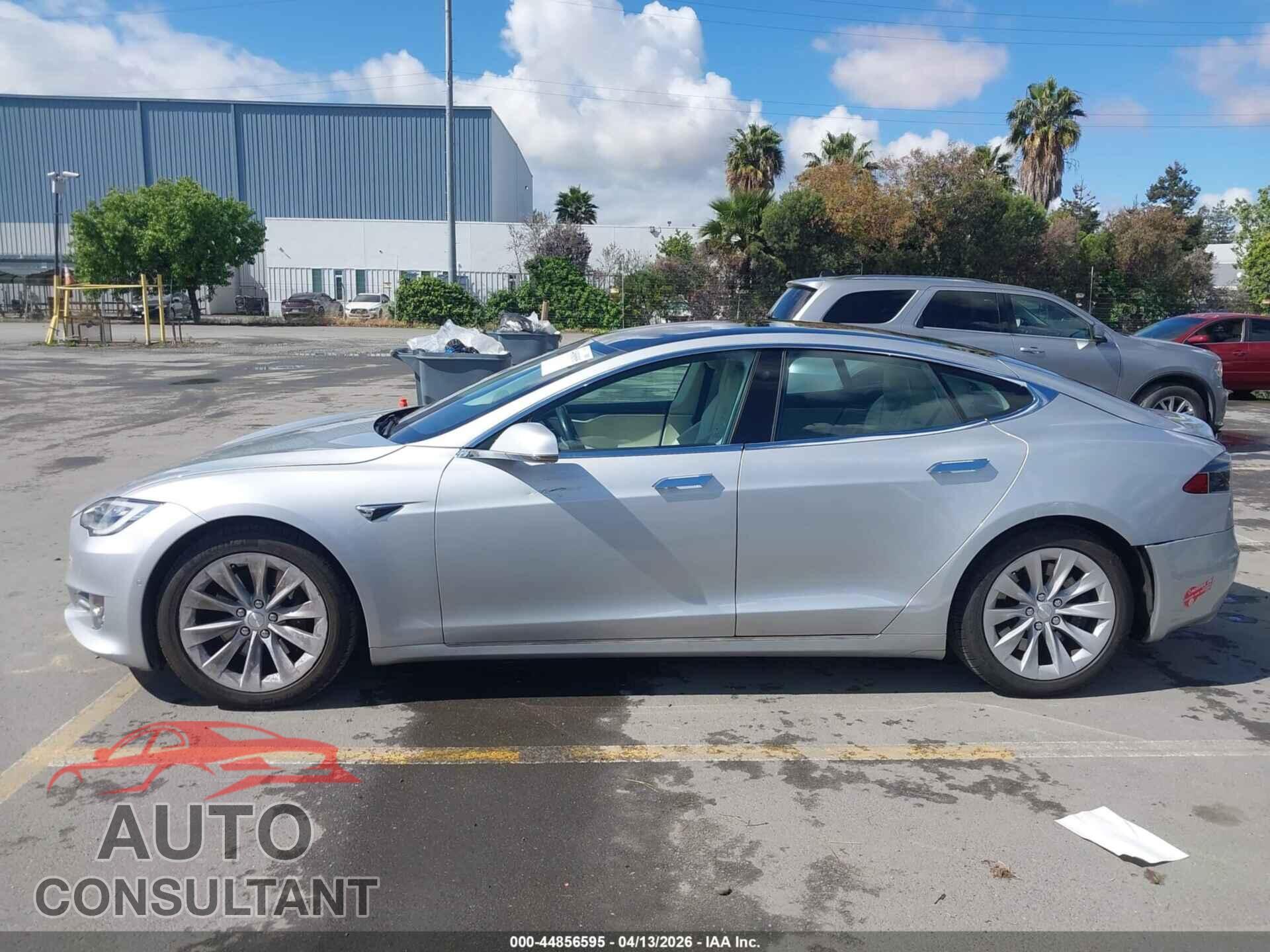 TESLA MODEL S 2017 - 5YJSA1E15HF217652