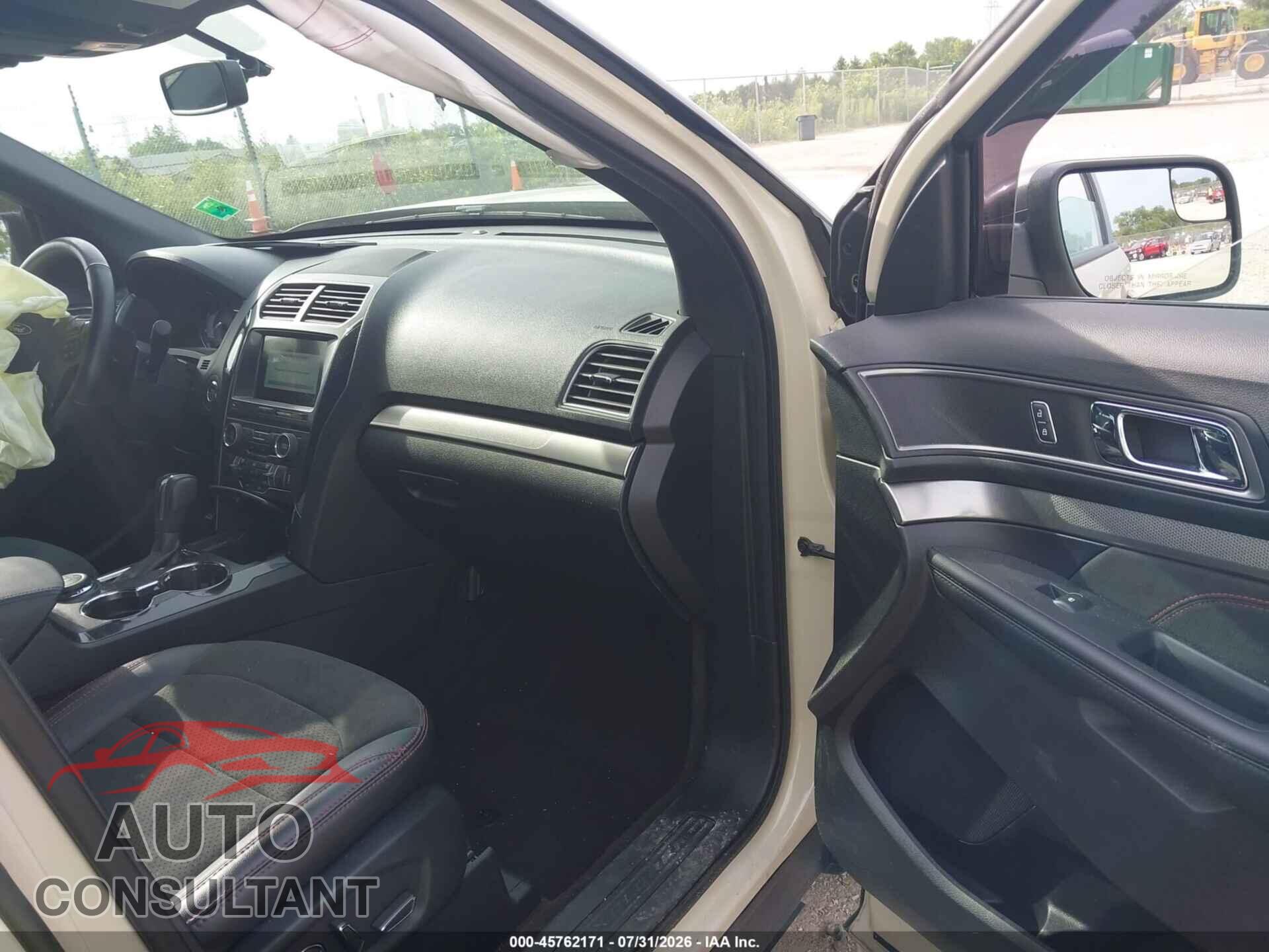 FORD EXPLORER 2018 - 1FM5K8D8XJGB85998