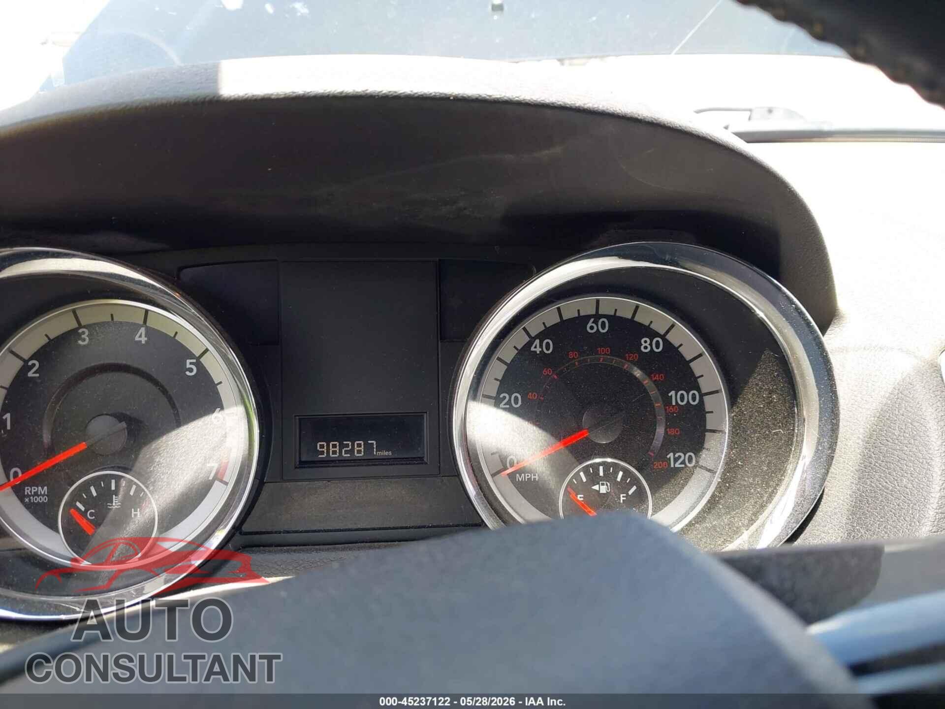 DODGE GRAND CARAVAN 2017 - 2C4RDGCG8HR857374