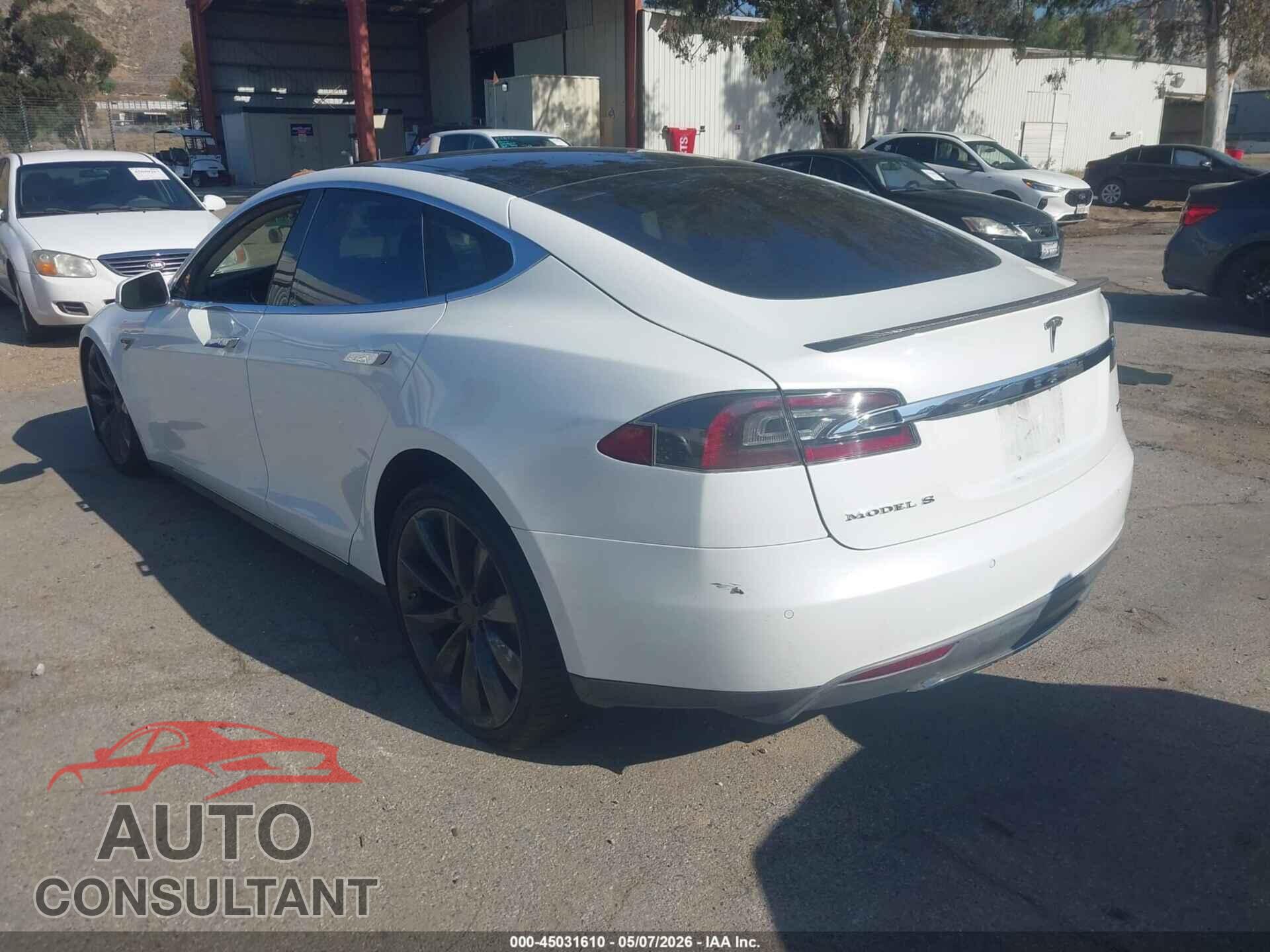 TESLA MODEL S 2013 - 5YJSA1CP1DFP21715