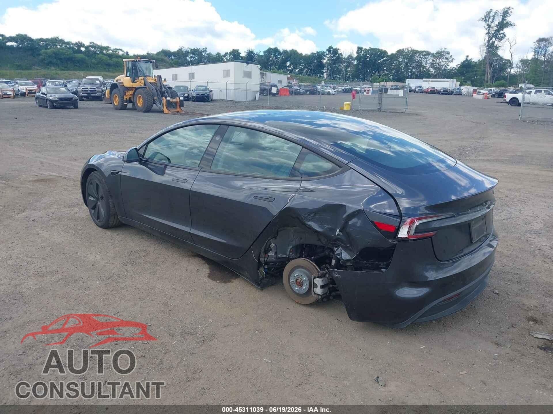 TESLA MODEL 3 2024 - 5YJ3E1EA6RF785838