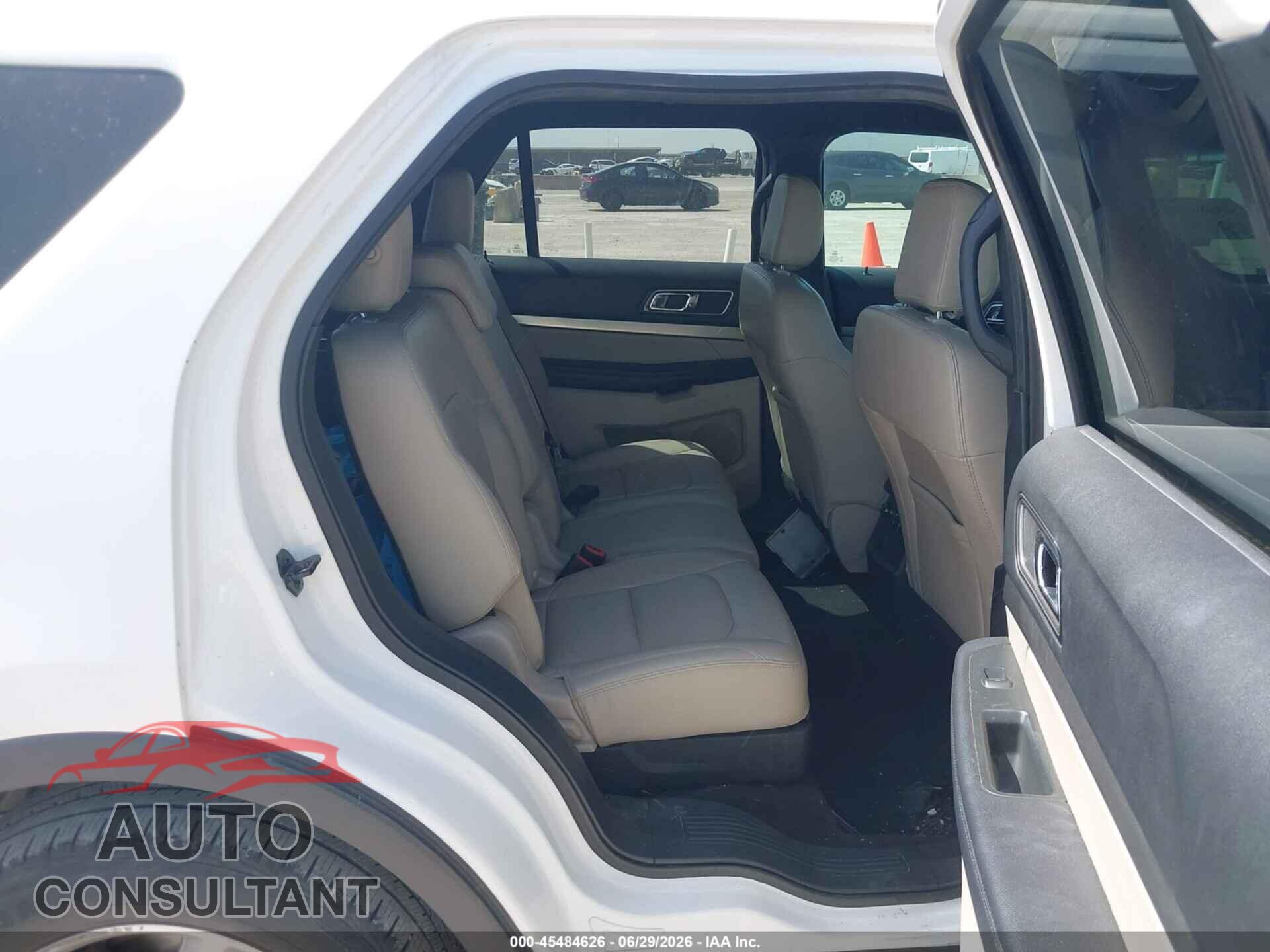 FORD EXPLORER 2018 - 1FM5K7D86JGB55312
