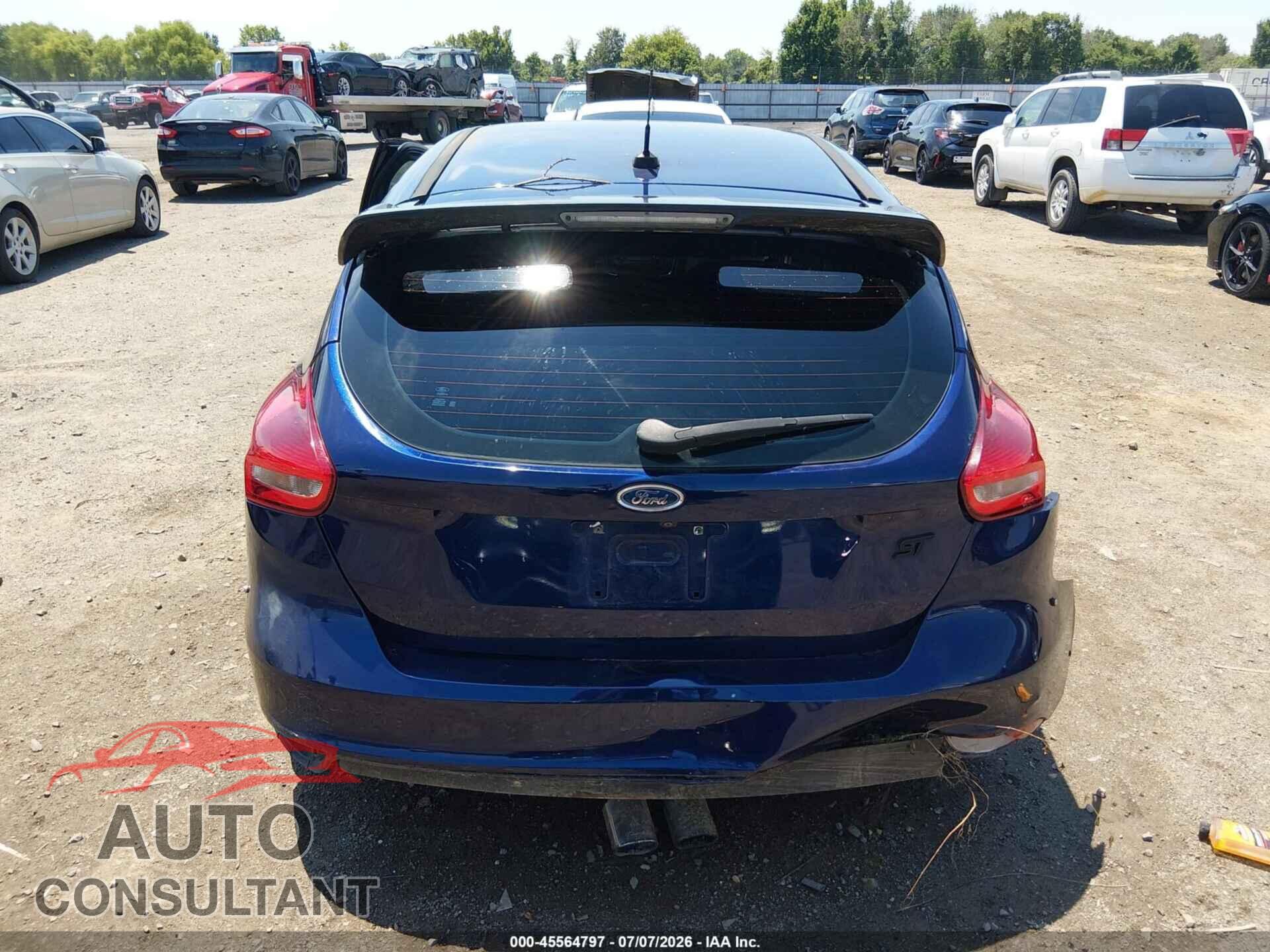 FORD FOCUS ST 2017 - 1FADP3L97HL224357