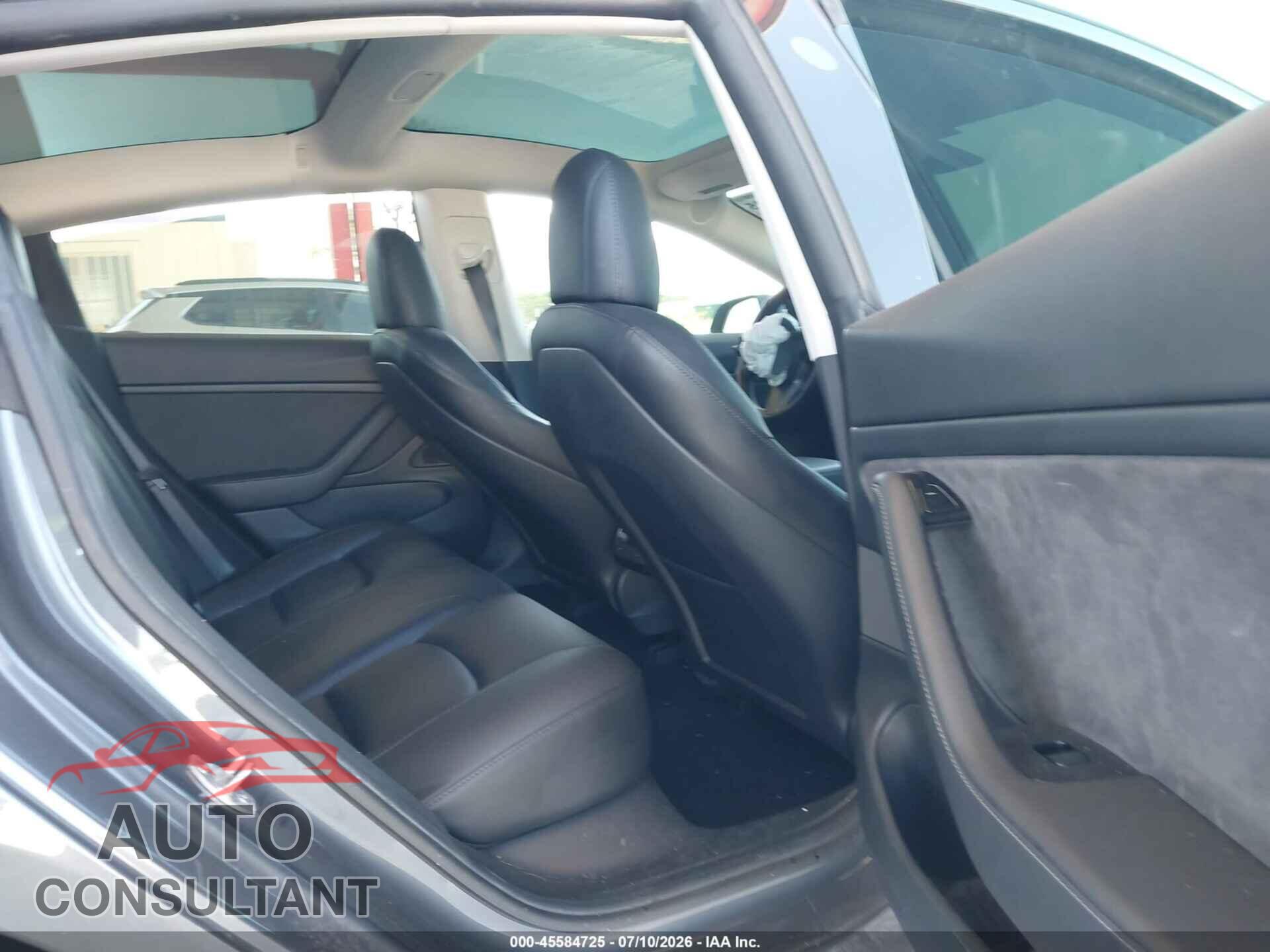 TESLA MODEL 3 2020 - 5YJ3E1EB2LF774870