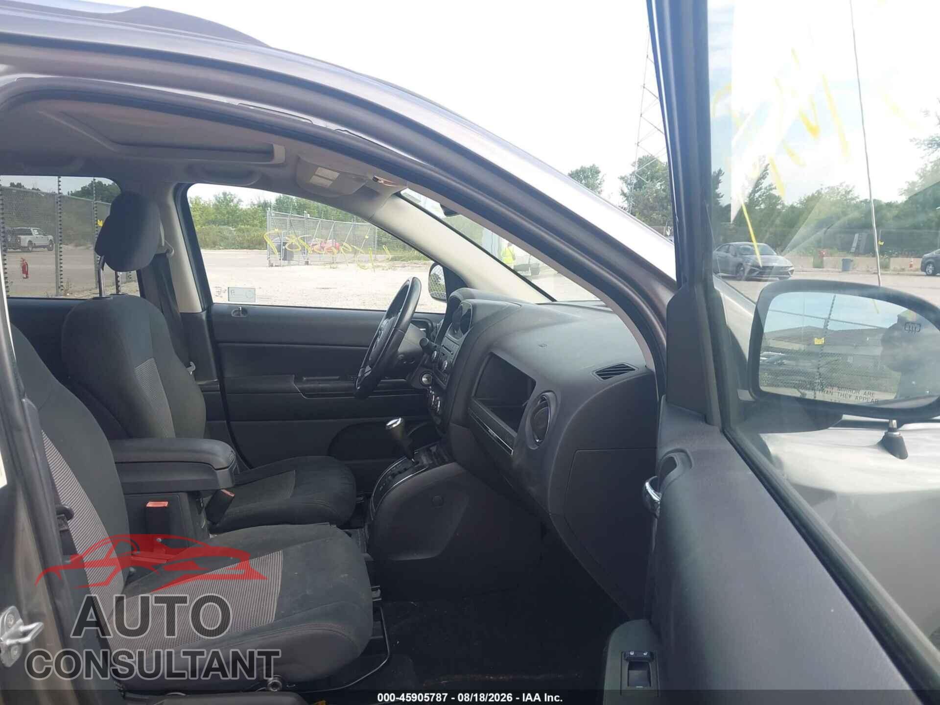 JEEP COMPASS 2011 - 1J4NF1FBXBD218357