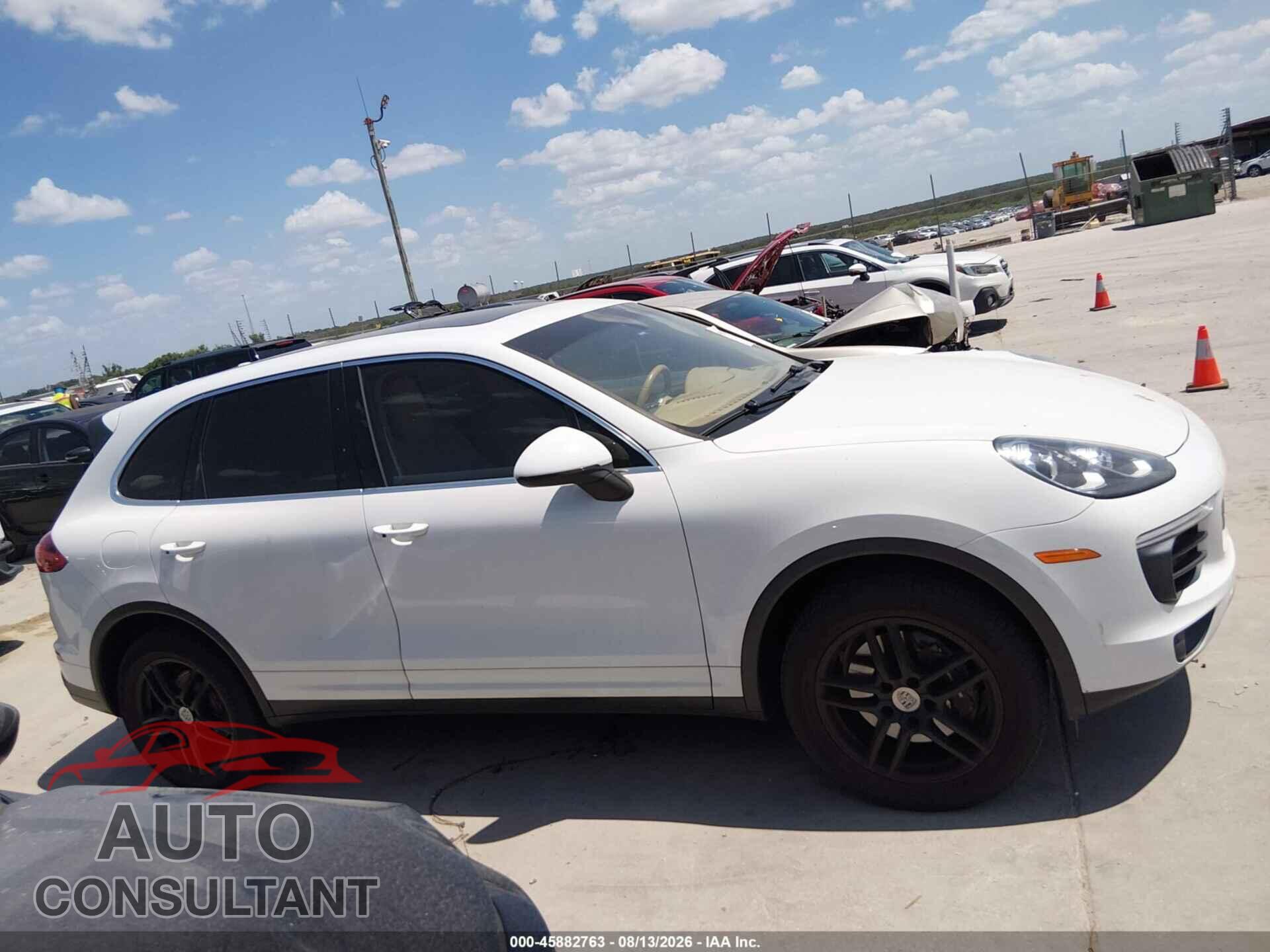 PORSCHE CAYENNE 2016 - WP1AA2A2XGLA02259
