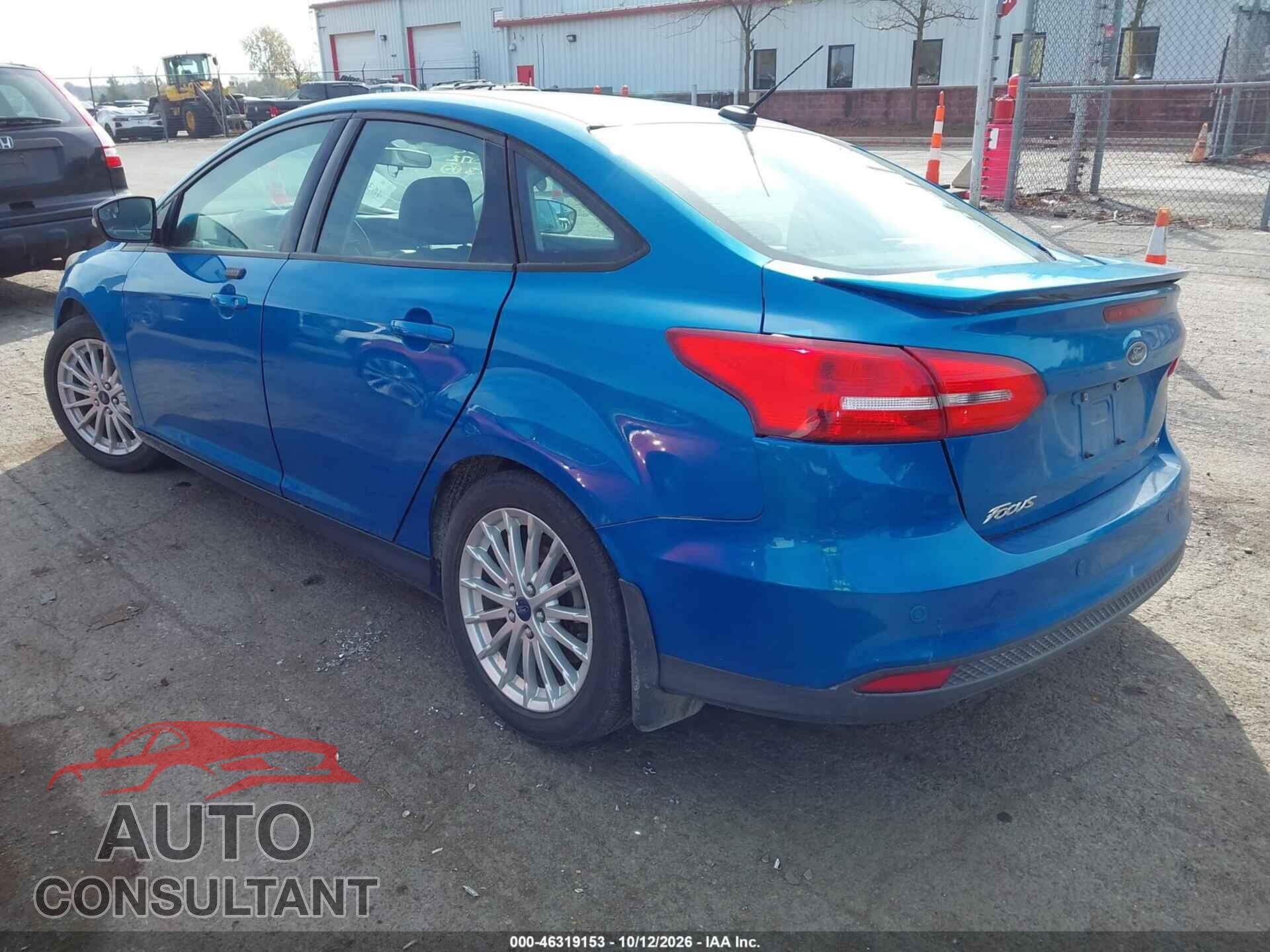 FORD FOCUS 2015 - 1FADP3F22FL200172