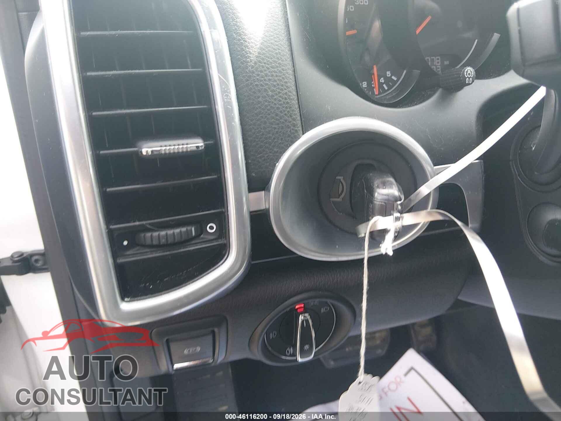 PORSCHE CAYENNE 2017 - WP1AA2A22HKA92353