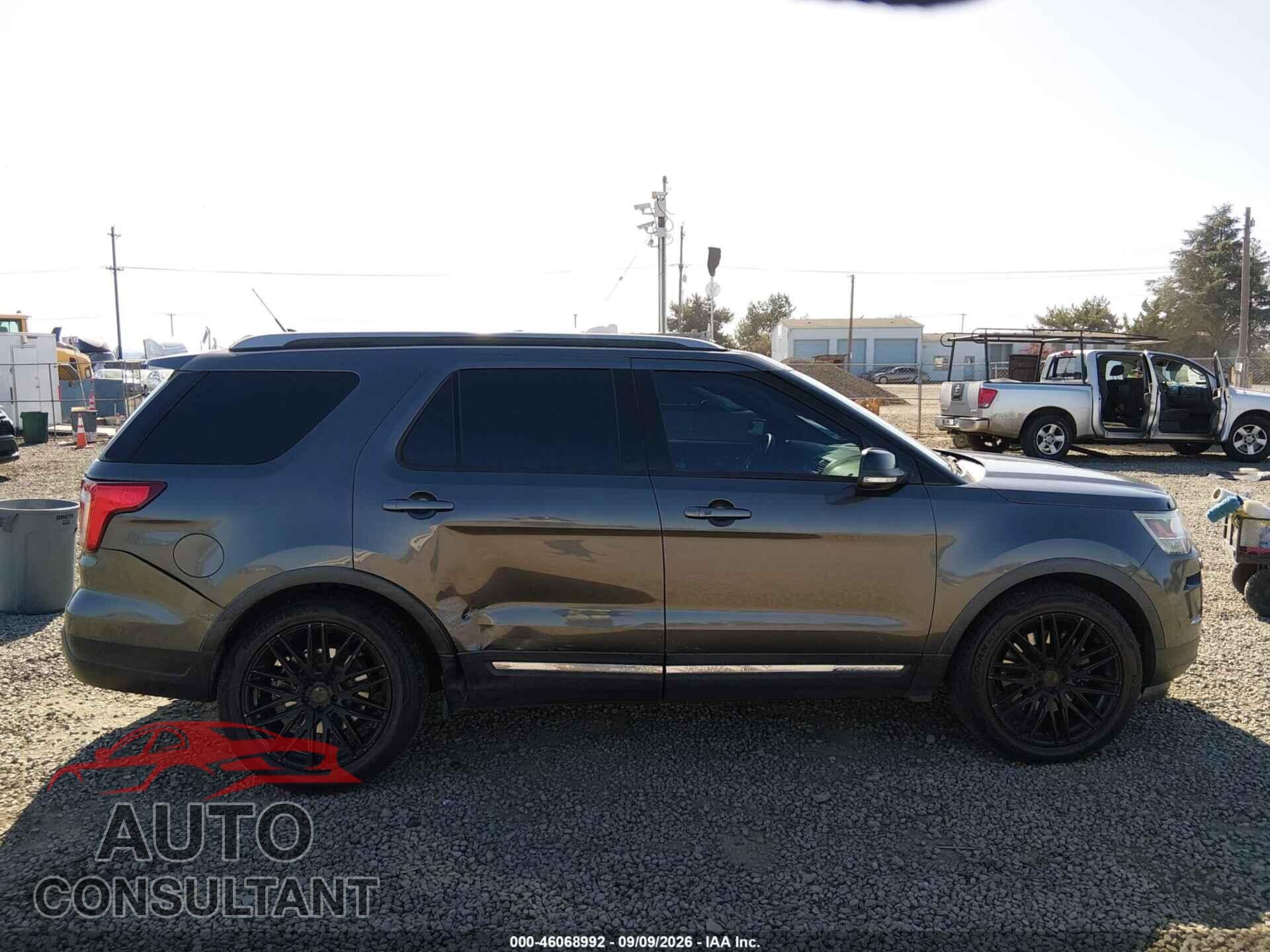FORD EXPLORER 2018 - 1FM5K7D88JGB90269
