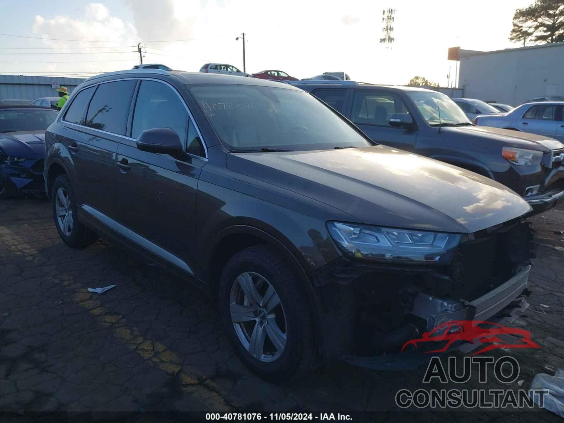 AUDI Q7 2018 - WA1LHAF78JD013955