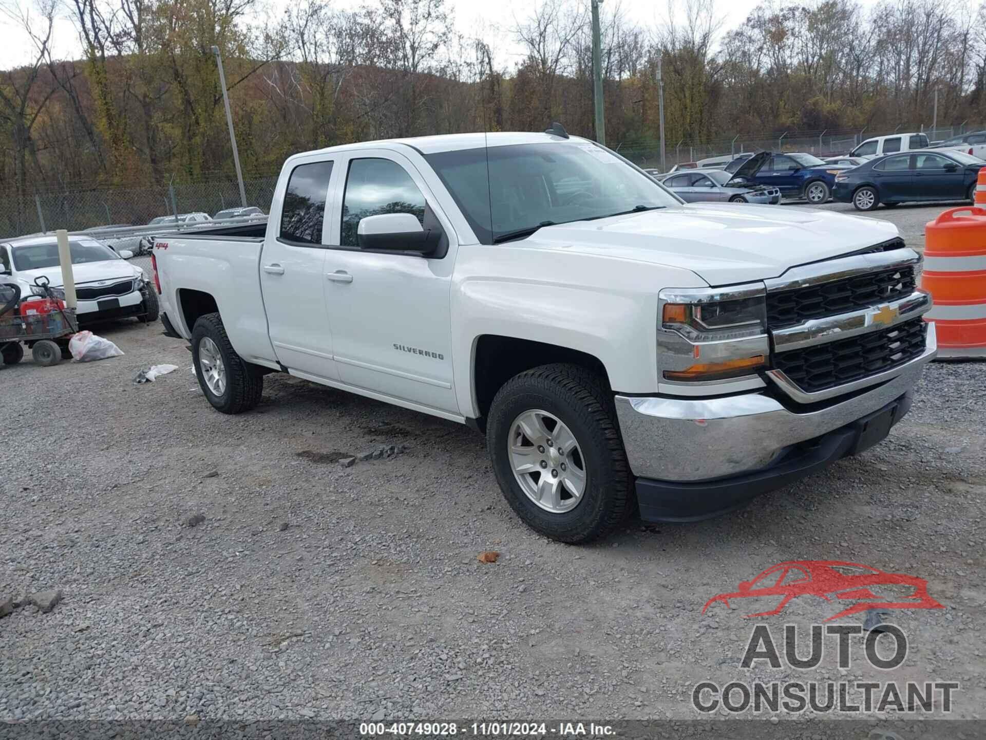 CHEVROLET SILVERADO 1500 2018 - 1GCVKREC5JZ136077