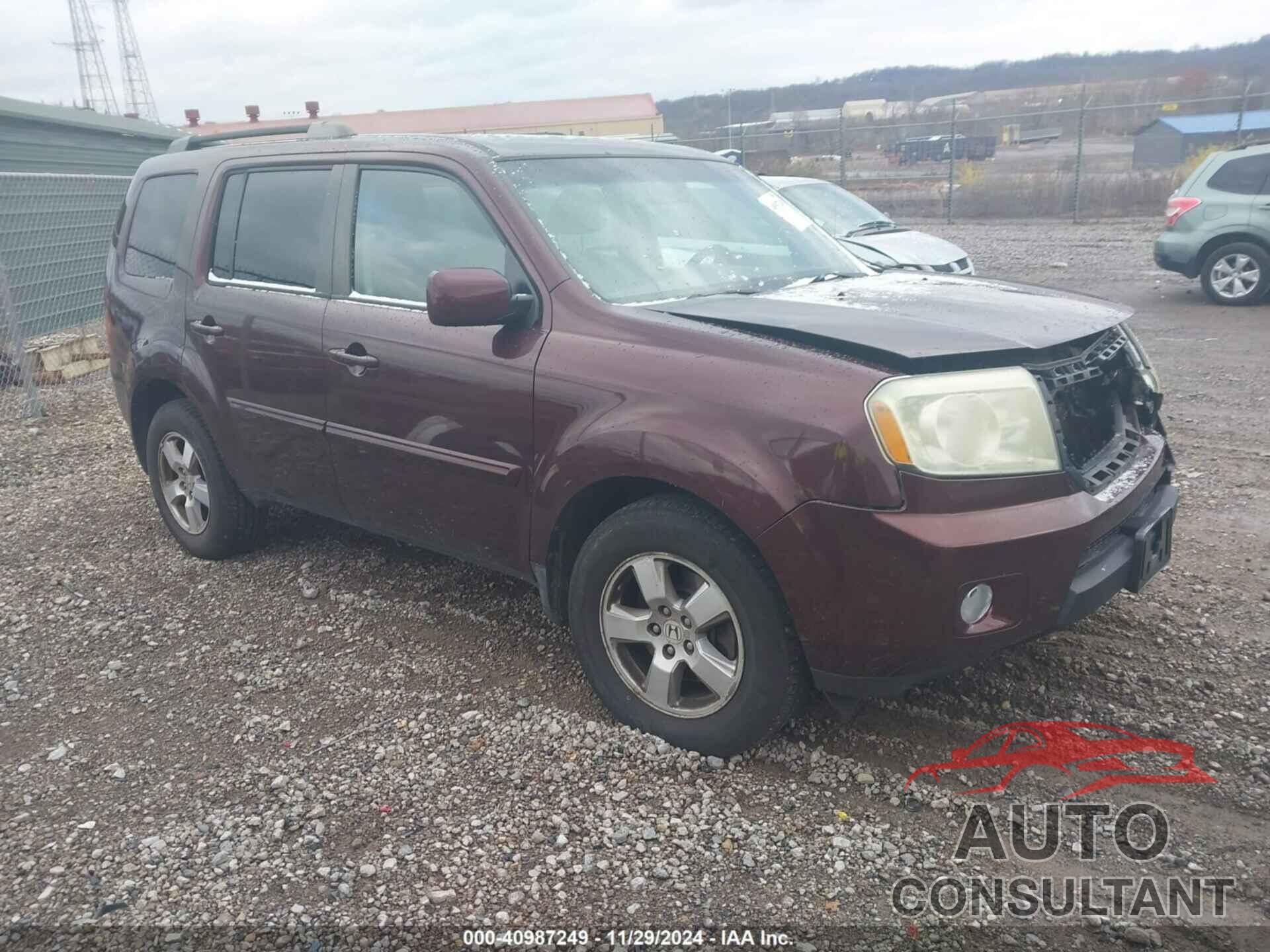 HONDA PILOT 2011 - 5FNYF4H4XBB005517