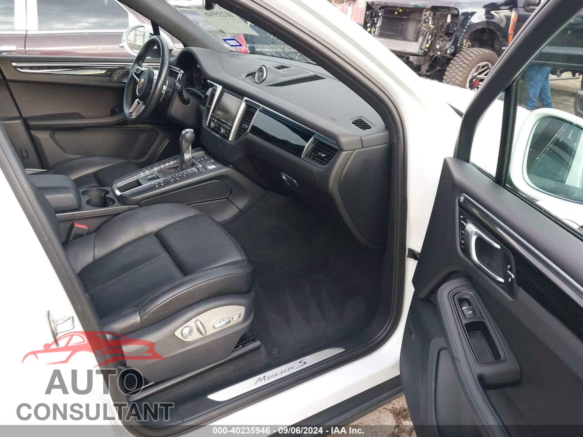 PORSCHE MACAN 2016 - WP1AB2A59GLB53052