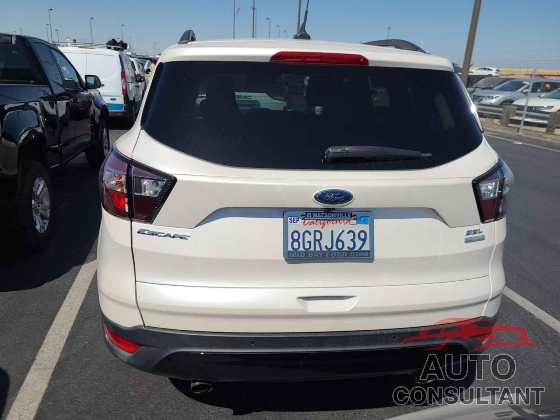 FORD ESCAPE 2018 - 1FMCU0HD1JUC60566