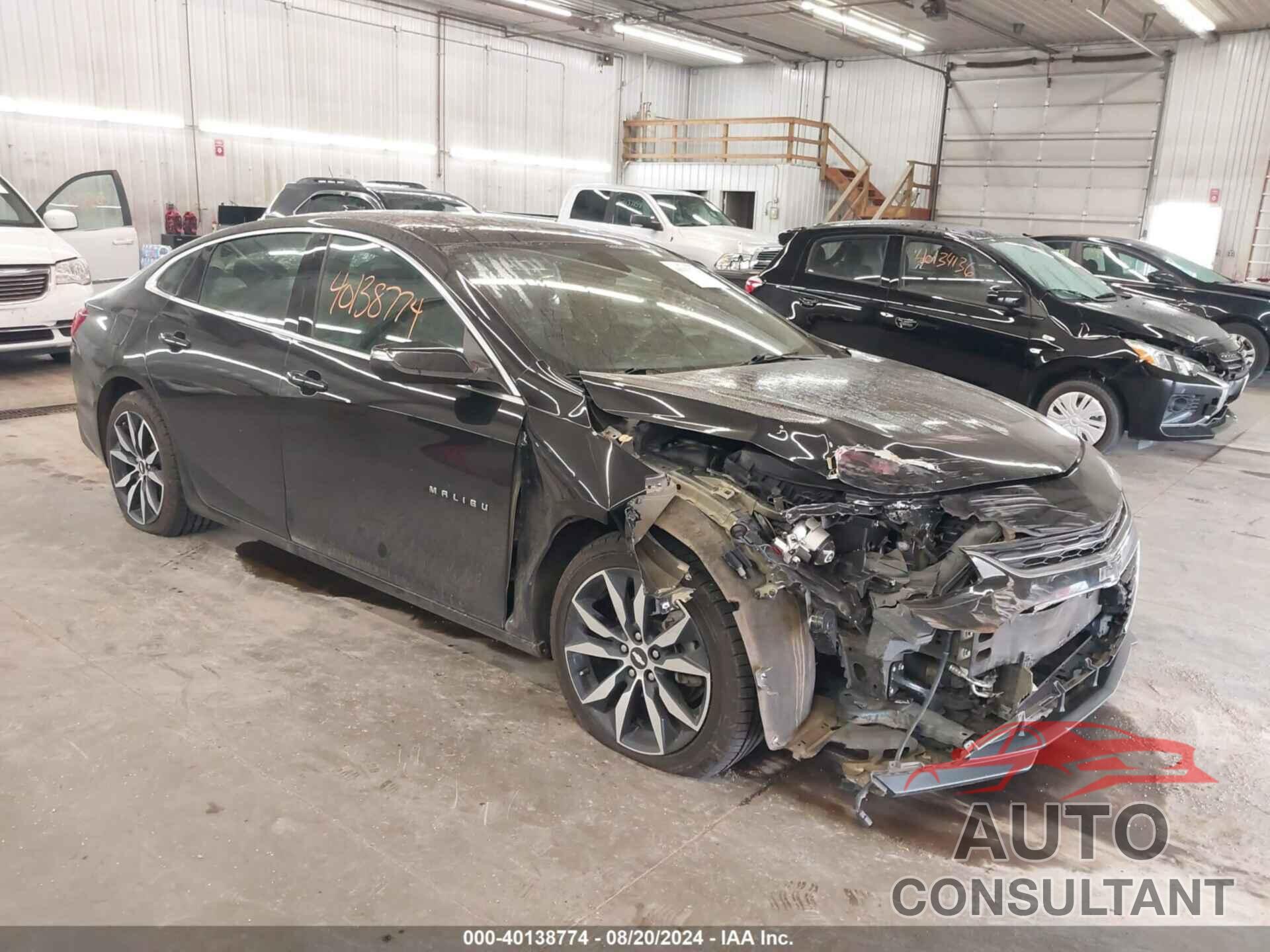 CHEVROLET MALIBU 2018 - 1G1ZD5STXJF213299
