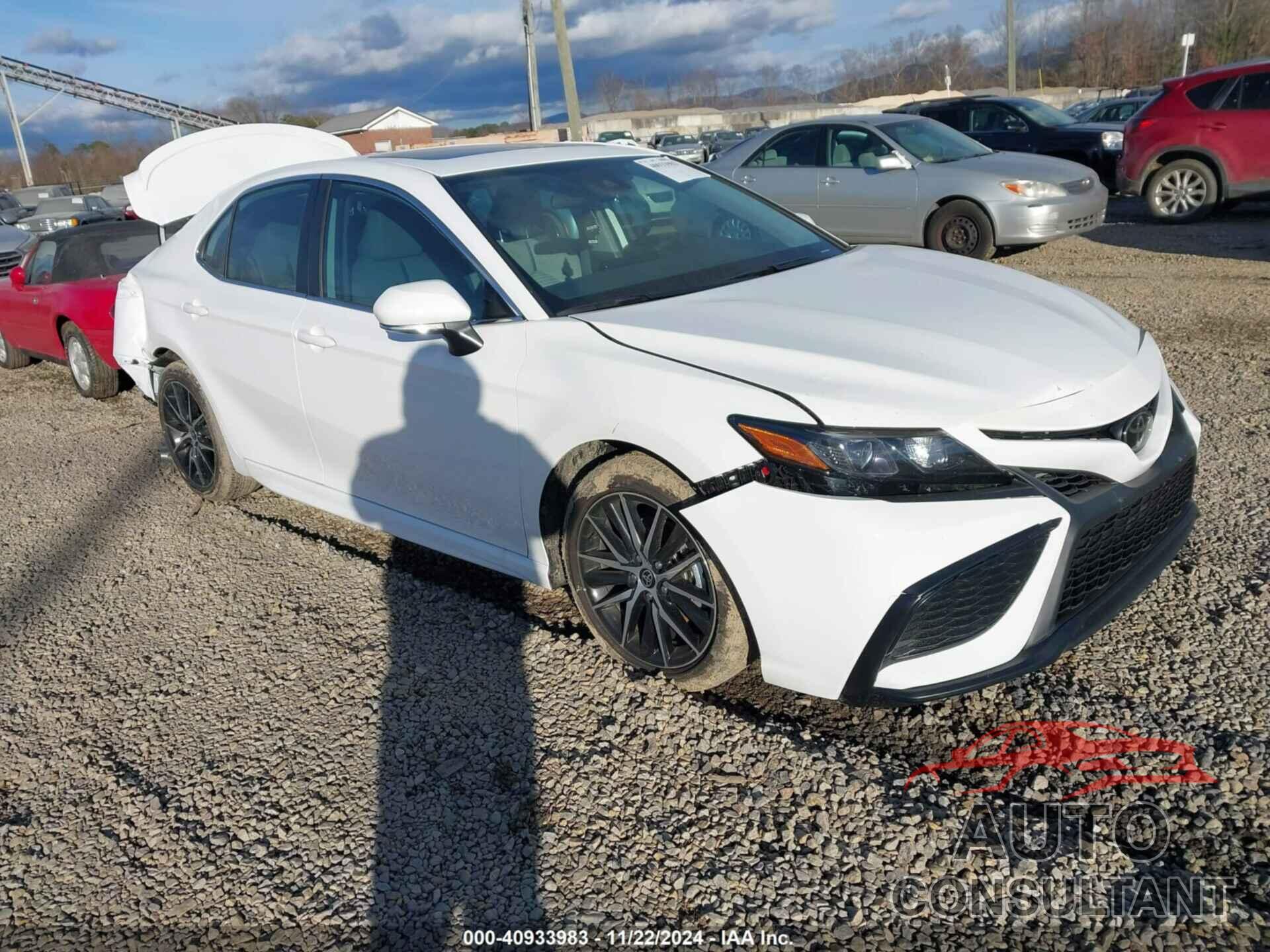 TOYOTA CAMRY 2024 - 4T1G11AKXRU245665