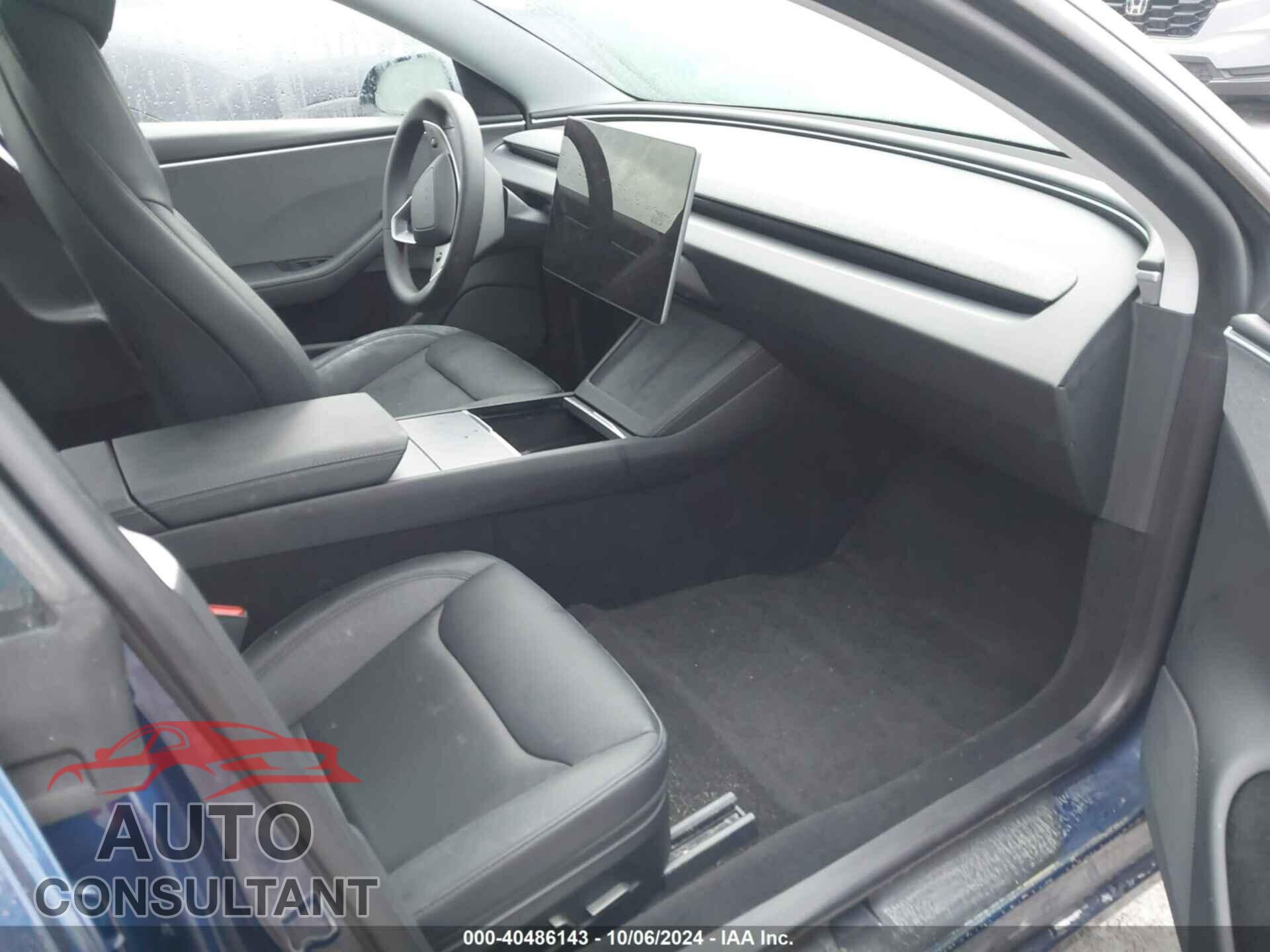 TESLA MODEL 3 2024 - 5YJ3E1EA3RF766079