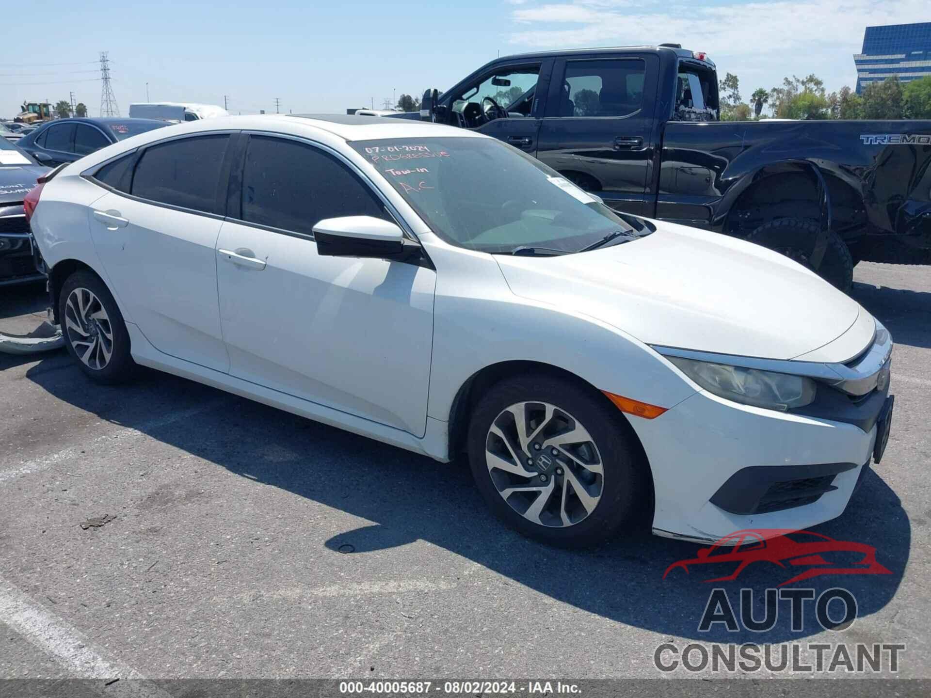 HONDA CIVIC 2018 - 2HGFC2F74JH569174