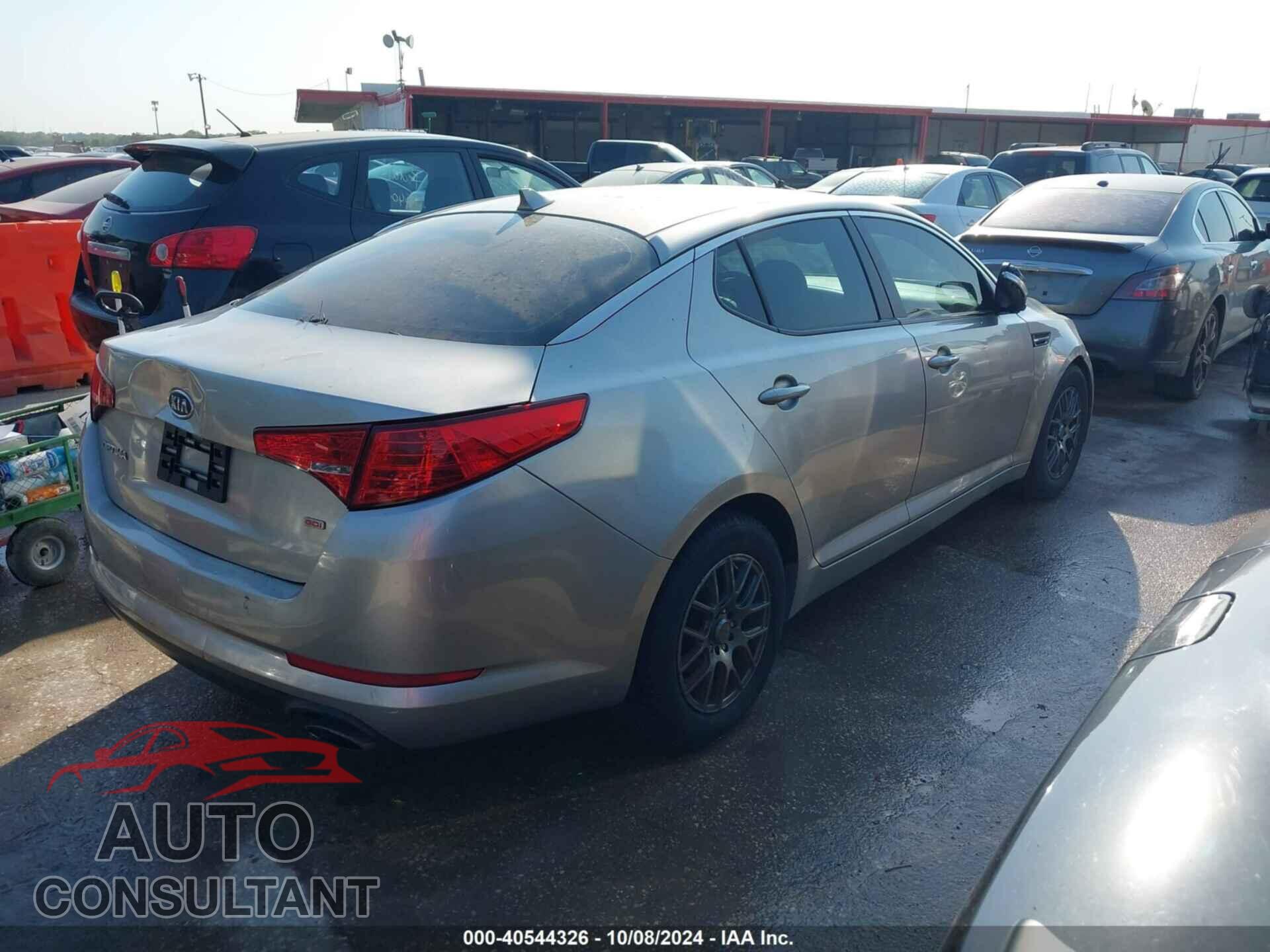 KIA OPTIMA 2011 - KNAGM4A75B5127965