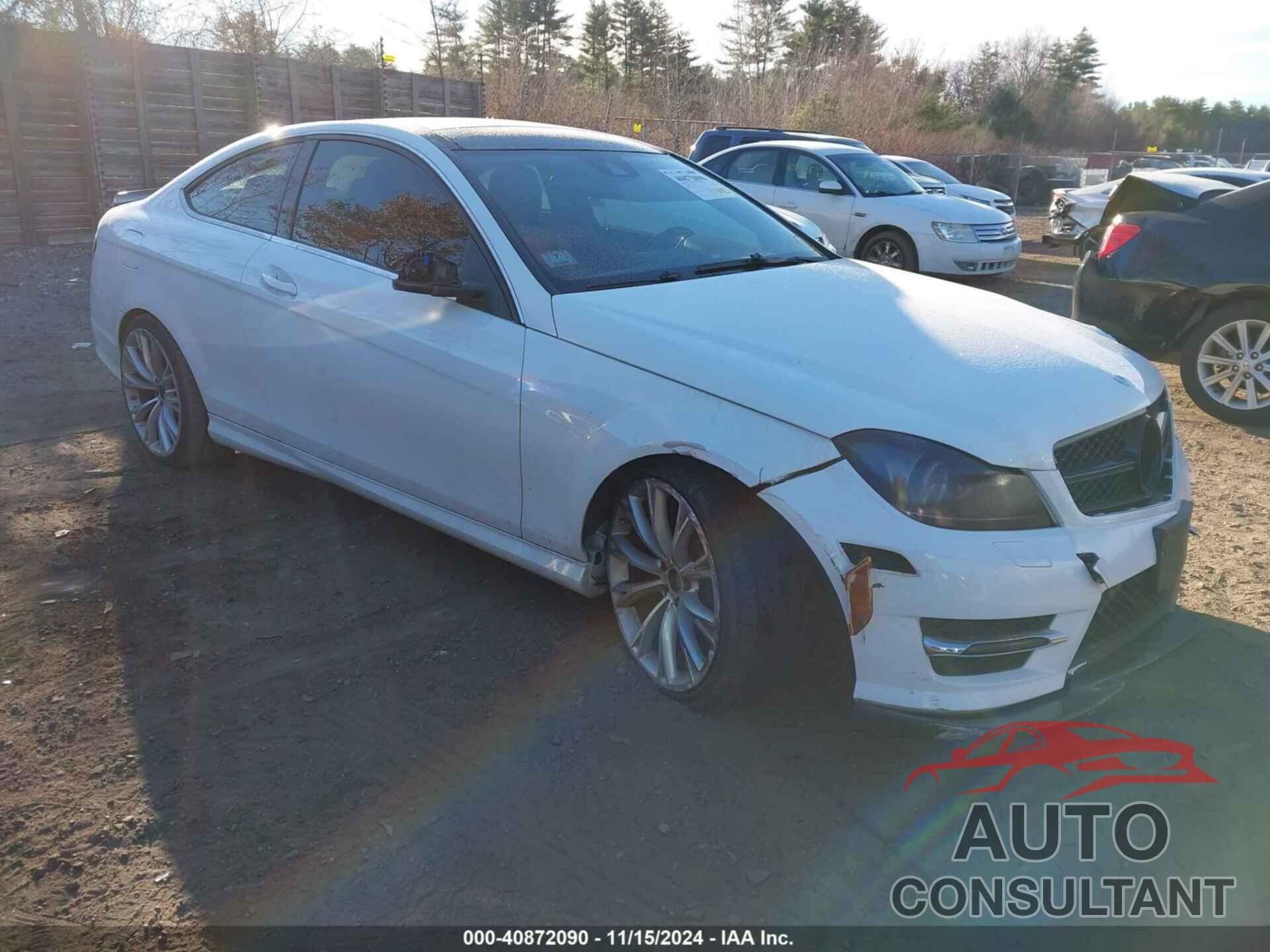 MERCEDES-BENZ C 350 2013 - WDDGJ8JB3DG079175