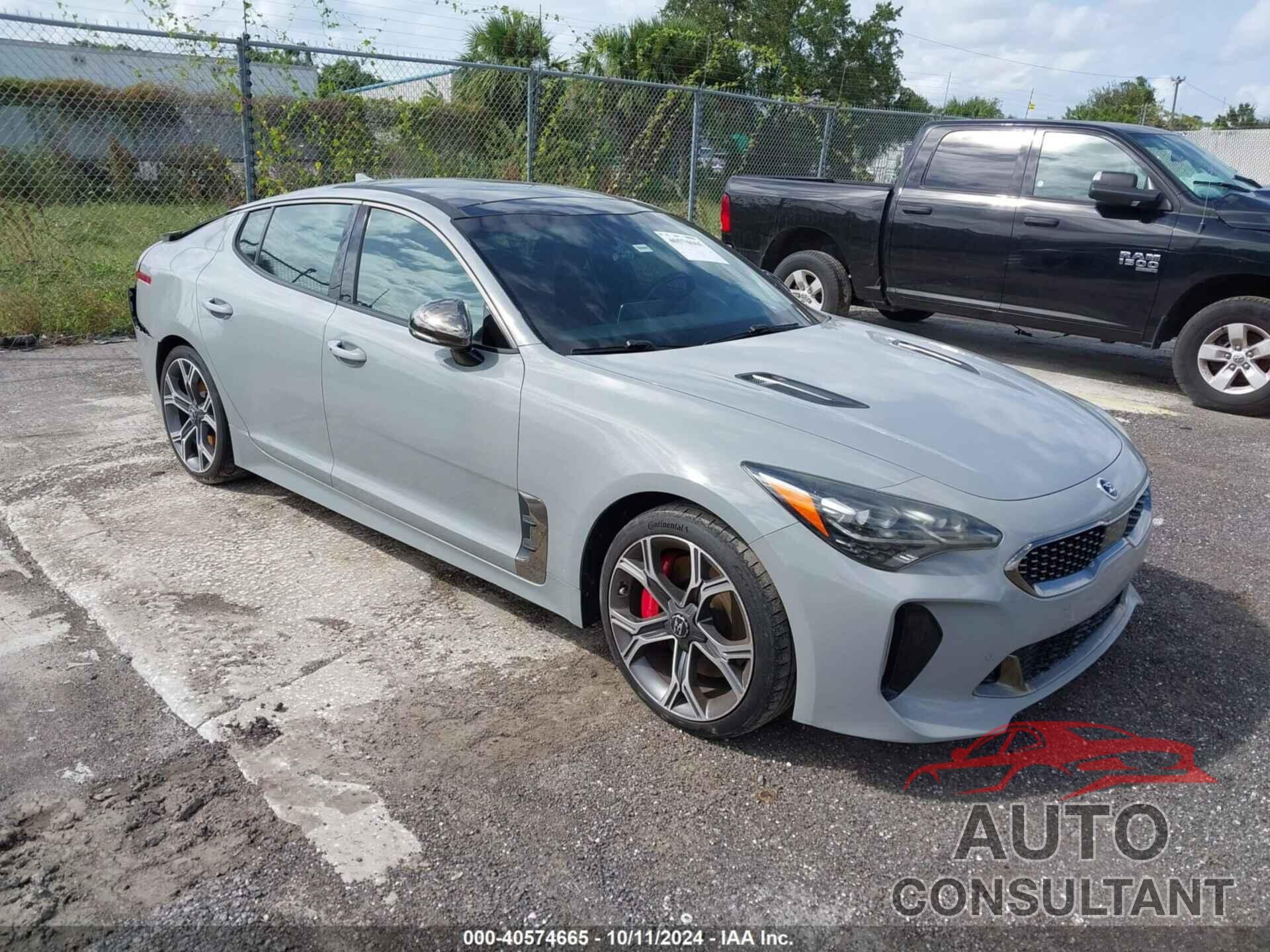 KIA STINGER 2019 - KNAE45LC2K6059044