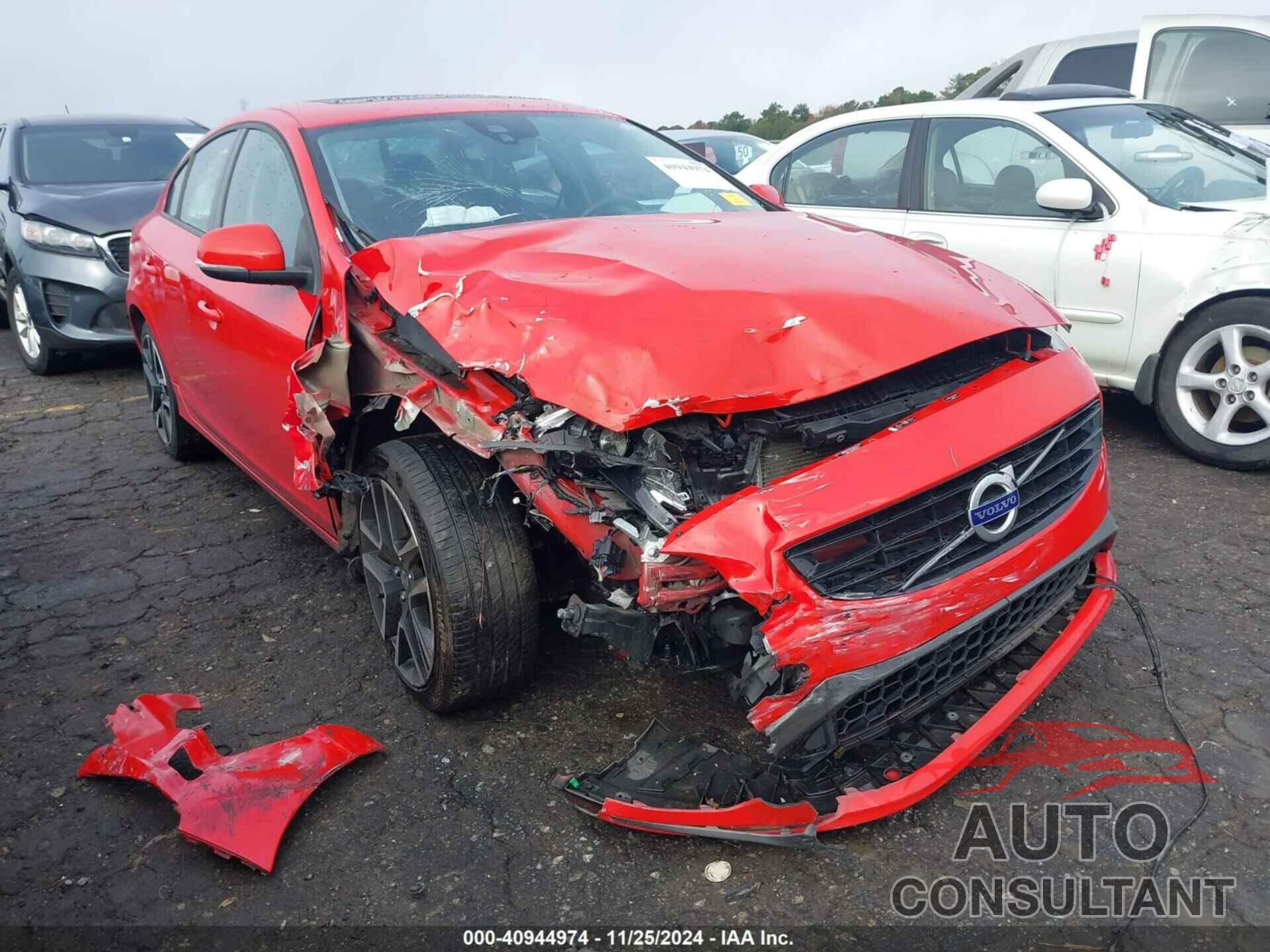 VOLVO S60 2017 - YV126MFL4H2435503