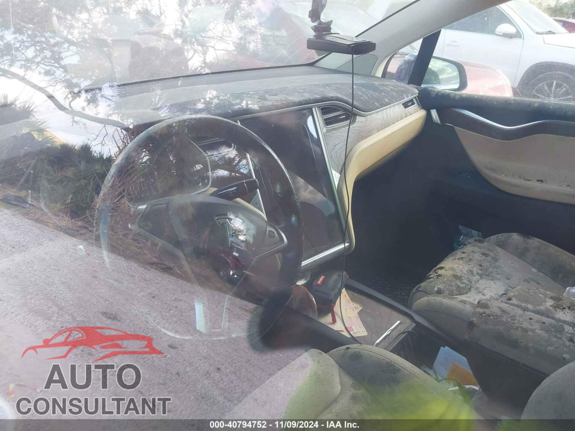 TESLA MODEL X 2016 - 5YJXCAE2OGFOO6608